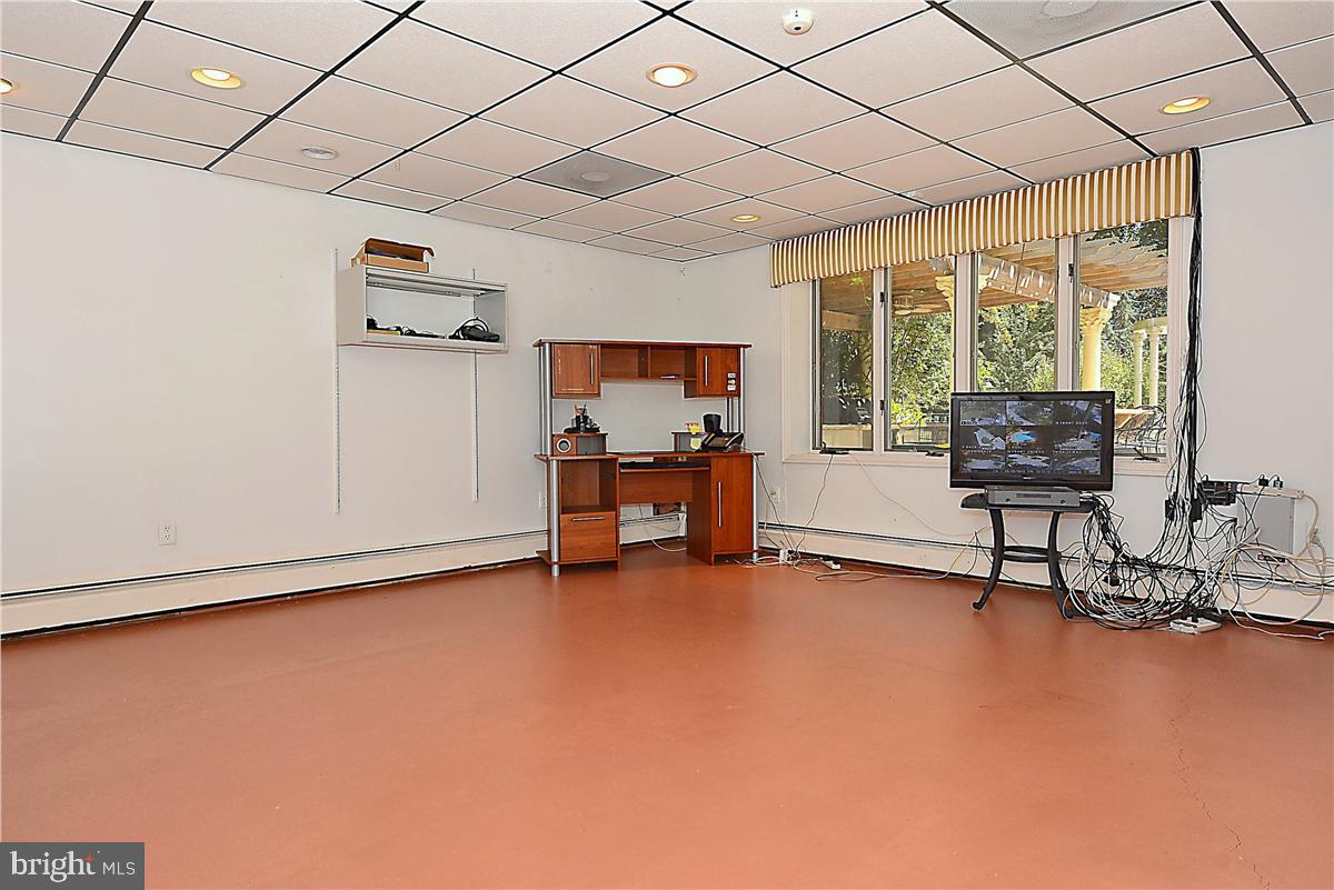 HARBOR HILLS - Residential