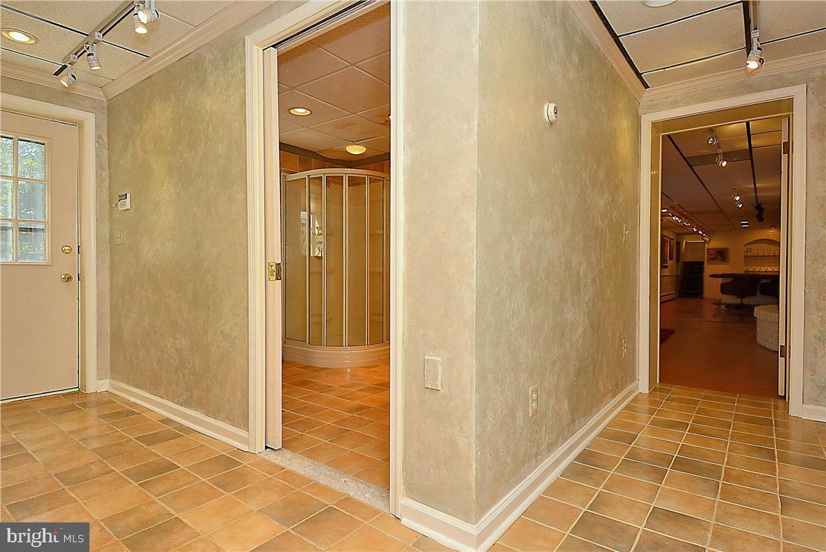 HARBOR HILLS - Residential