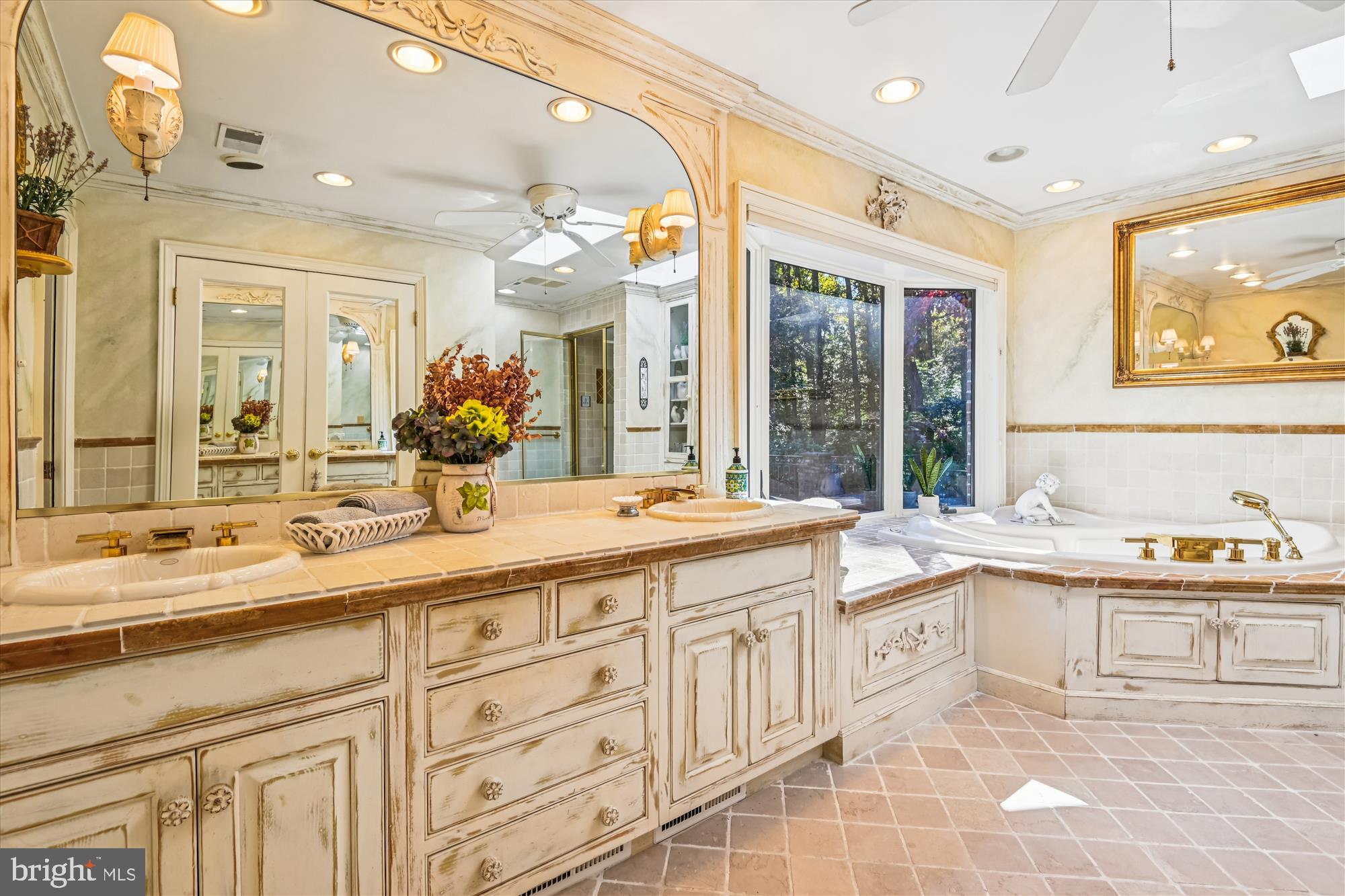 HARBOR HILLS - Residential