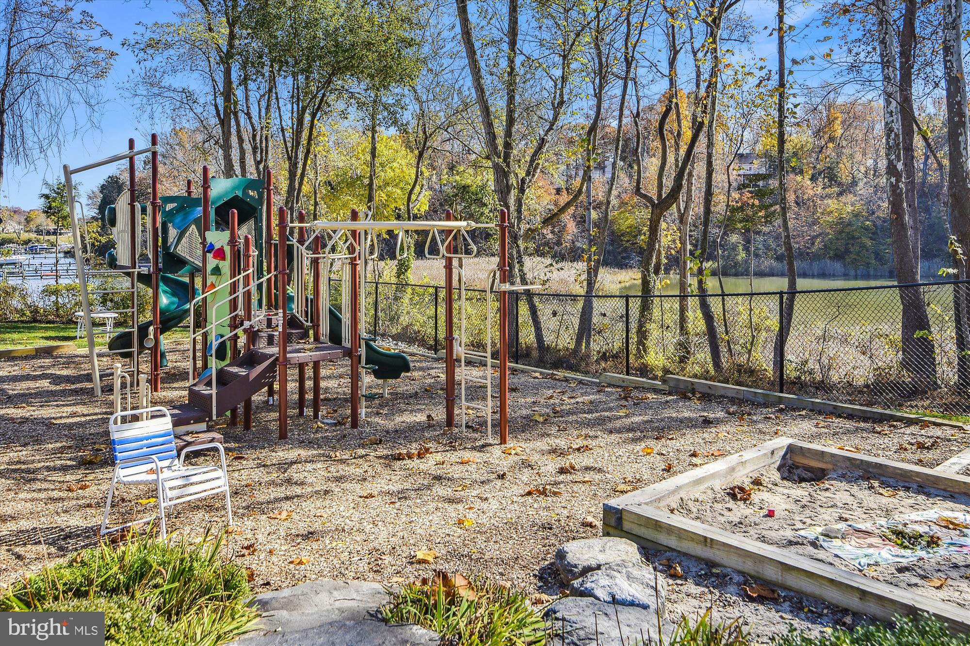 HARBOR HILLS - Residential