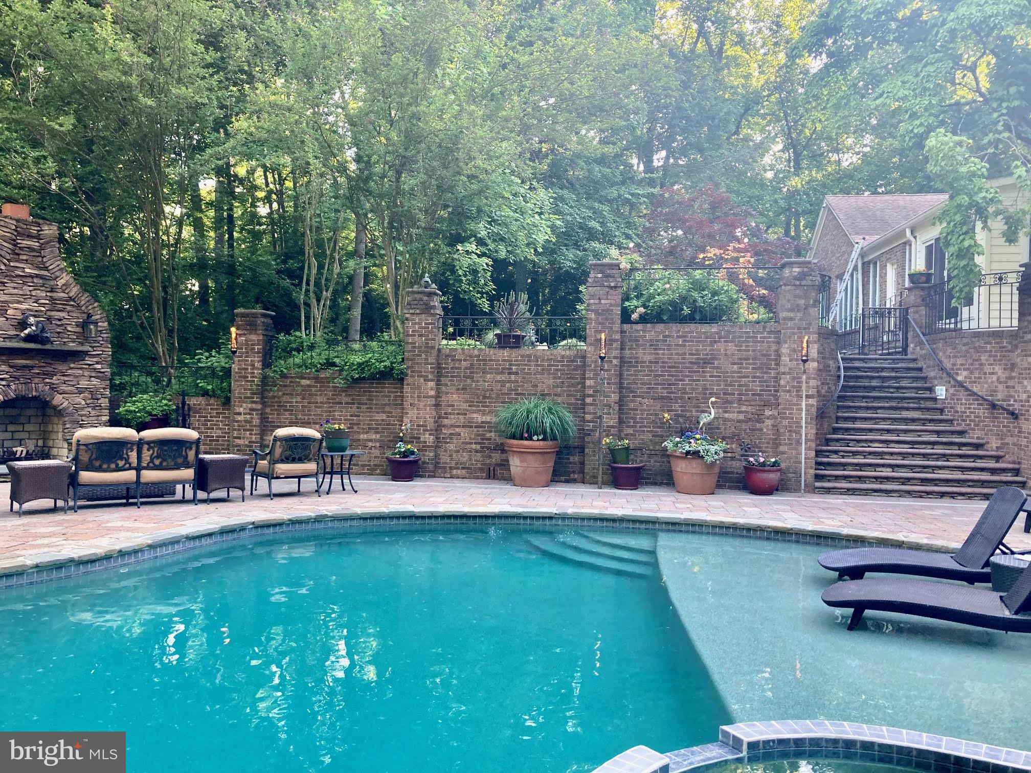 HARBOR HILLS - Residential