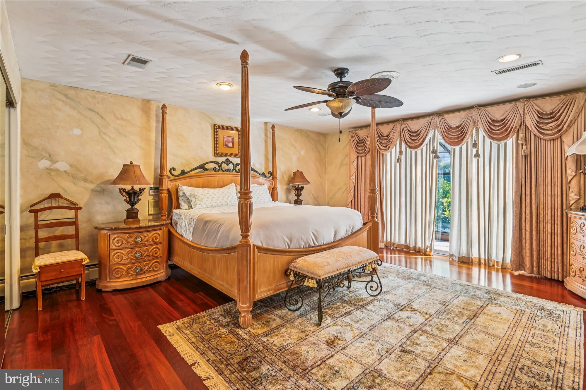 HARBOR HILLS - Residential