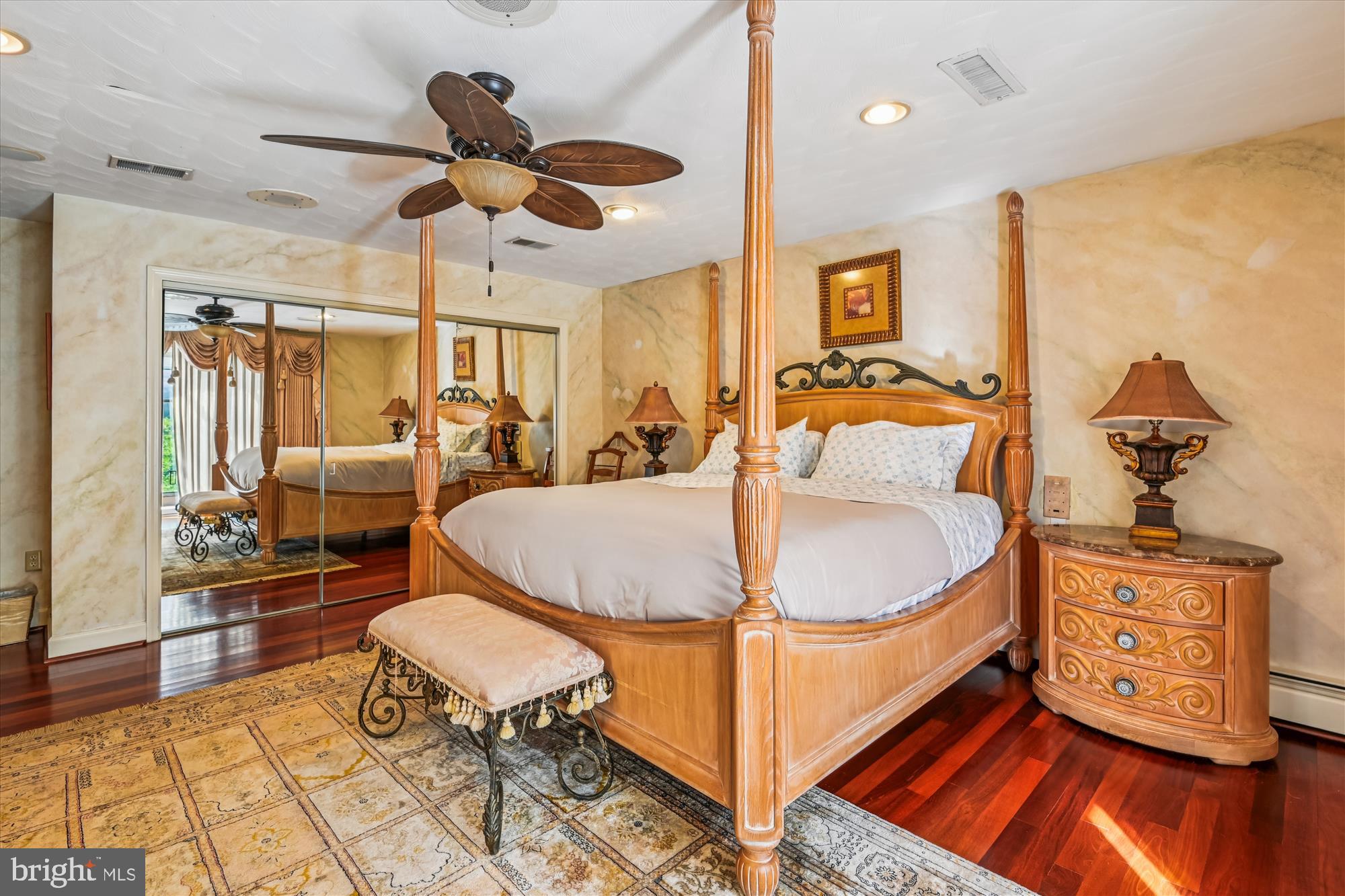 HARBOR HILLS - Residential