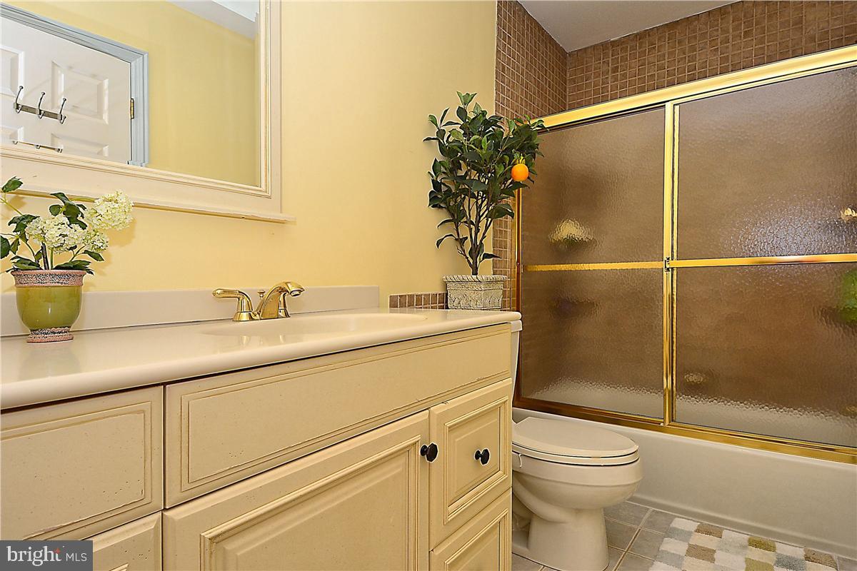 HARBOR HILLS - Residential