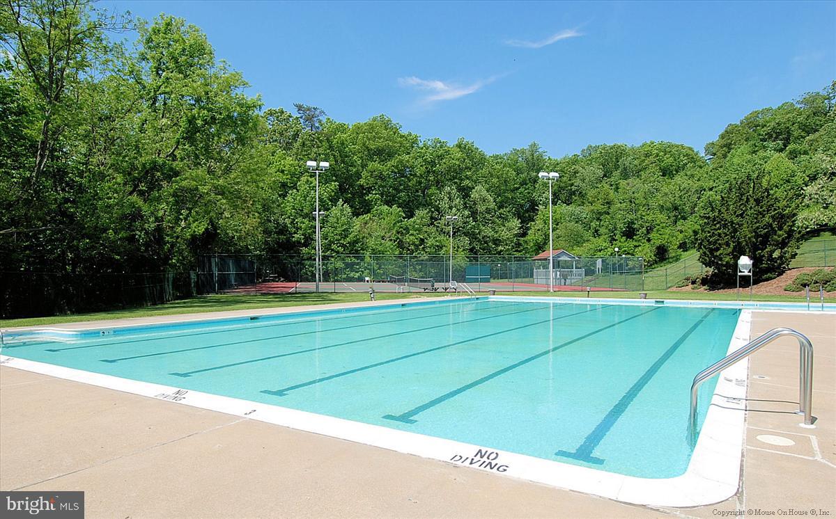 HARBOR HILLS - Residential