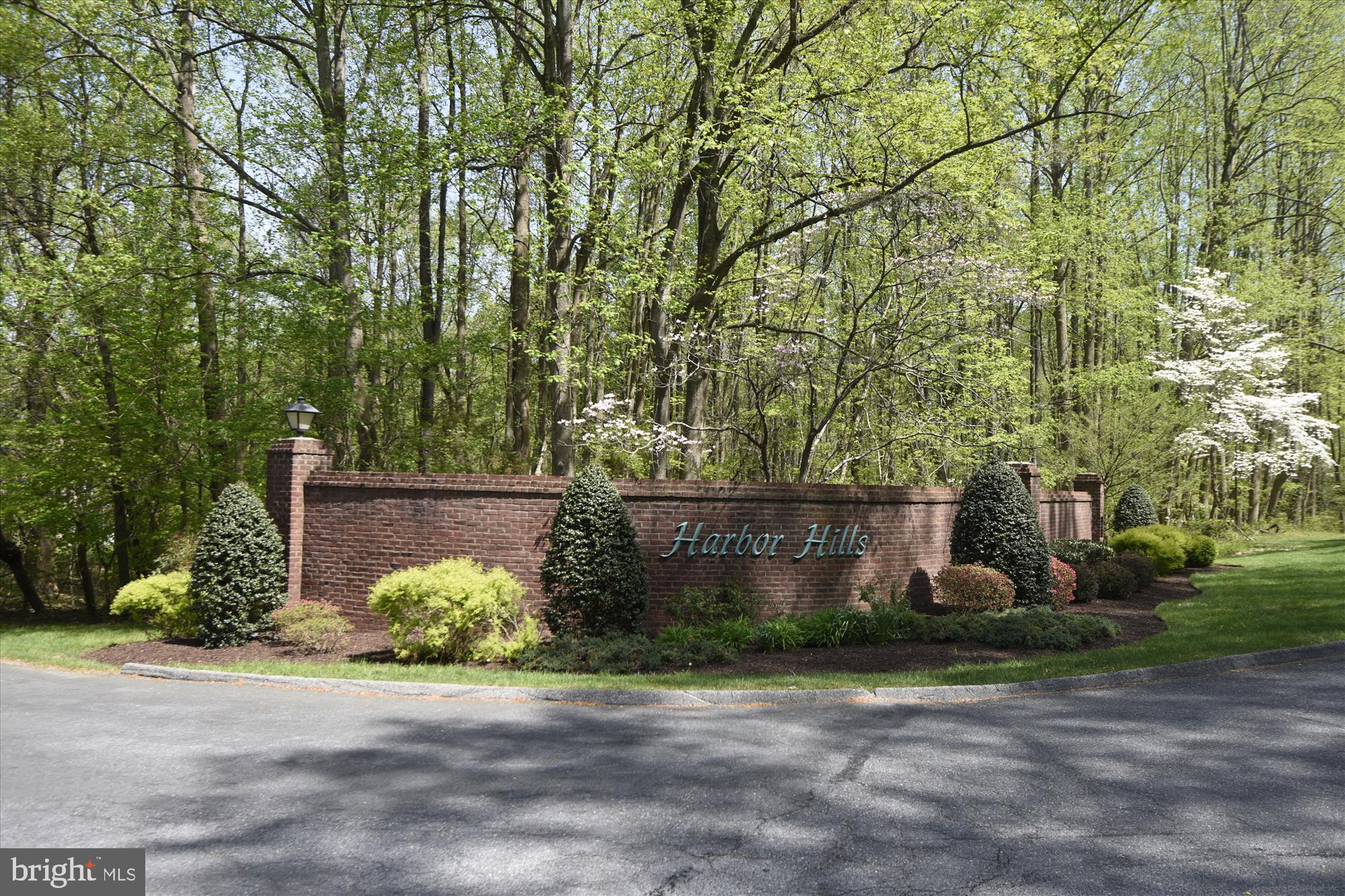 HARBOR HILLS - Residential