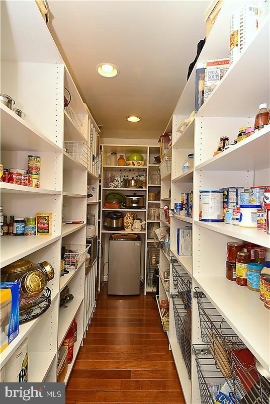 HARBOR HILLS - Residential