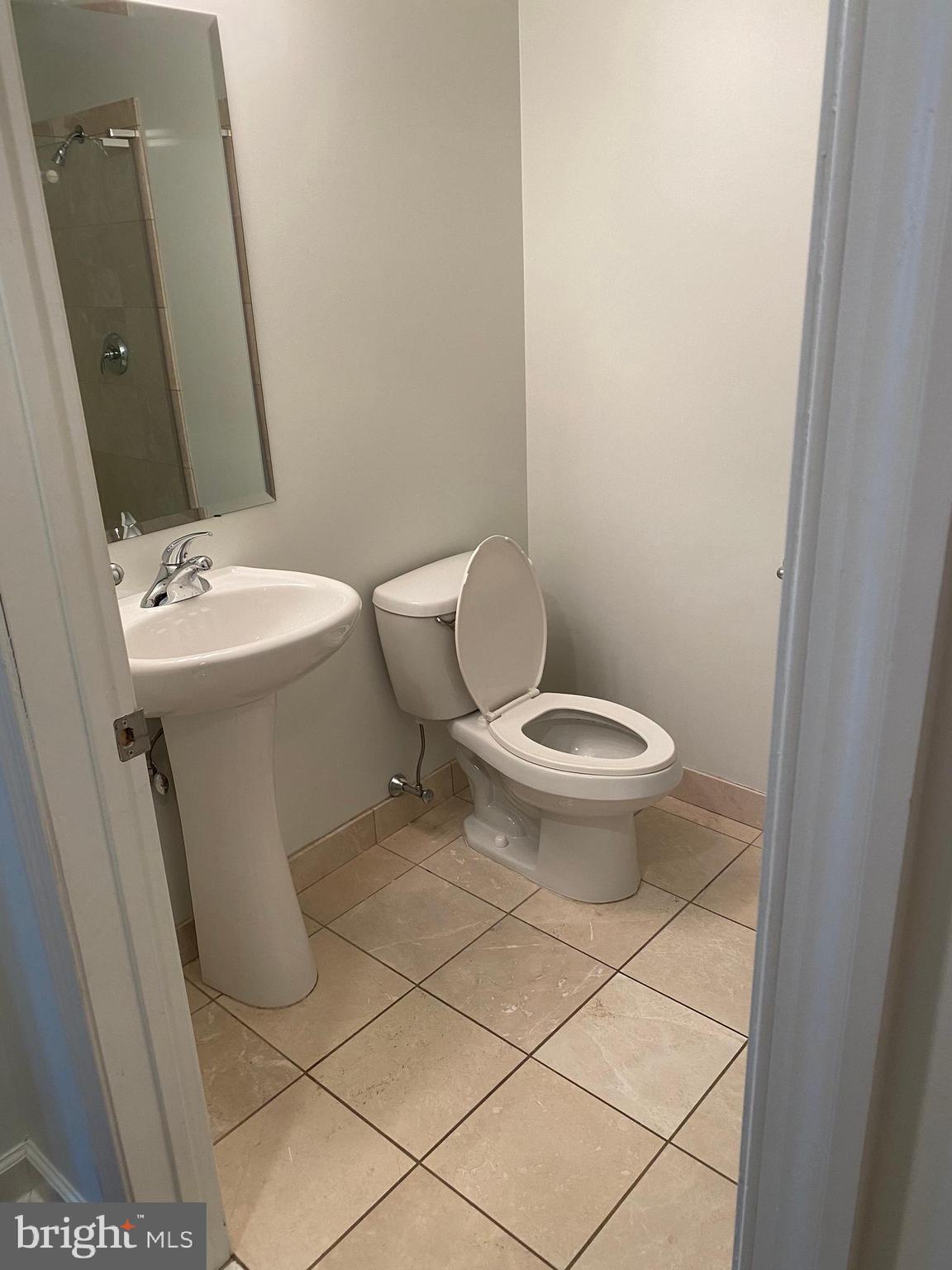 WATERFRONT SQUARE - Residential