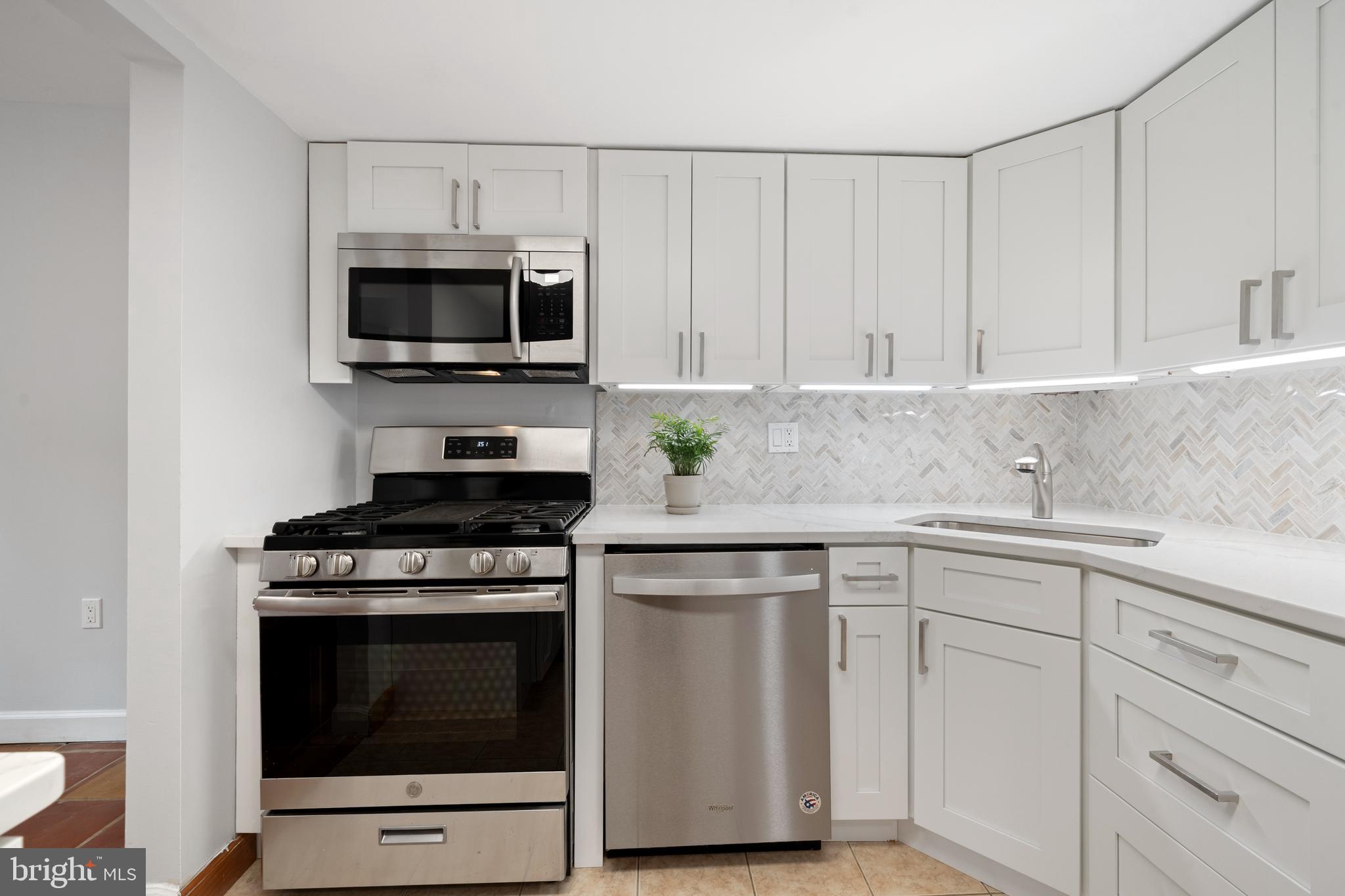***$5000 SELLER CREDIT***PRICED $5000 BELOW LATEST COMP***Gorgeous renovated 2nd floor unit with private balcony backing to wooded community green space and trail. ***NEW LAMINATE FLOORING, SOFT CLOSE WHITE SHAKER KITCHEN CABINETRY, QUARTZ COUNTER TOPS, AND PAINT*** HVAC 2021, Kitchen appliances last 5 years, windows and slider recently replaced. Updated bathroom ***IT'S ALL BEEN DONE... Just bring your toothbrush and move in!!***ALL UTILITIES INCLUDED IN CONDO FEE*** 2 spacious bedrooms. GAS COOKING. Pet friendly building allows up to 2 dogs no weight or breed restrictions. ***PLENTY OF OPEN PARKING***Unassigned with 2 hangtags. Terrific location just minutes to METRO, RTC, shopping, and restaurants. YOU'LL LOVE LIVING HERE!! Bundled service pricing available for buyers. Connect with the listing agent for details.