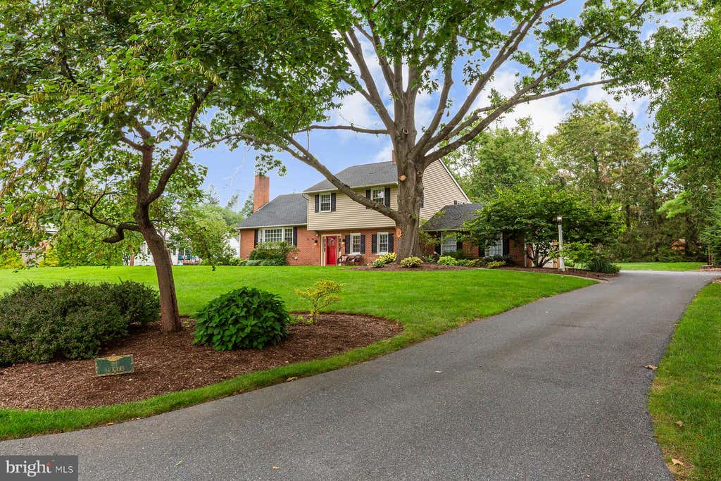 Photo of 1542 Hiemenz Road, LANCASTER, PA 17601 (MLS # PALA2094074)