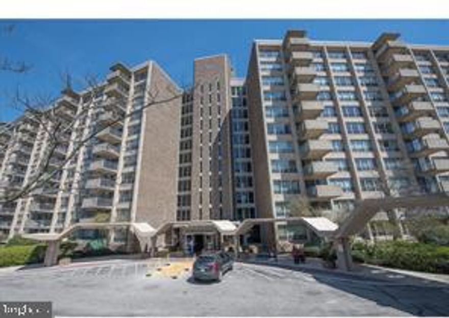 Just listed! Super Buy! Well-maintained oversized 1 bedroom, 1 bath unit at The Greenhill! Boasting 975 sq. ft. of comfortable living space, this sun-filled corner unit features an updated eat-in kitchen with granite countertops and stainless steel appliances, as well as an updated tiled bath with stall shower and vanity.
Luxury vinyl flooring enhances the entrance hall, kitchen, and dining room, while the living room and bedroom offer the warmth and comfort of carpeting. Enjoy a tiled patio just off the living room, in-unit washer and dryer, and loads of closet space. Community outdoor pool, indoor pool and gym, tennis /pickleball, and  Ideally located with close proximity to shopping and transportation; This home offers both comfort and convenience!EZ 2 Own! $ 162,500