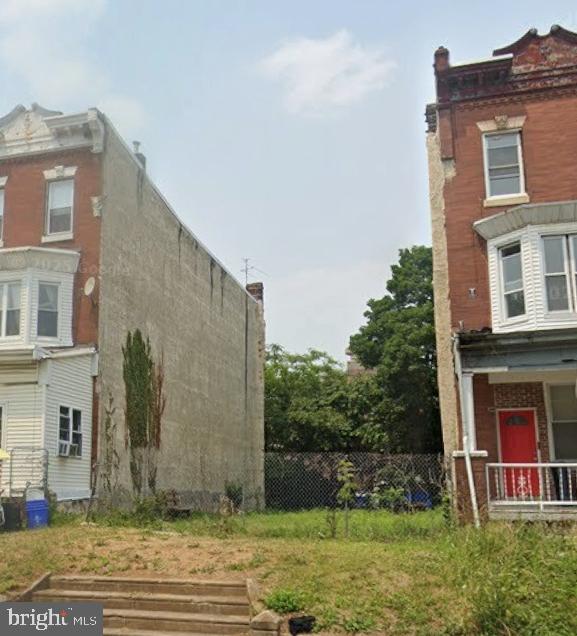 1835 W ERIE AVENUE