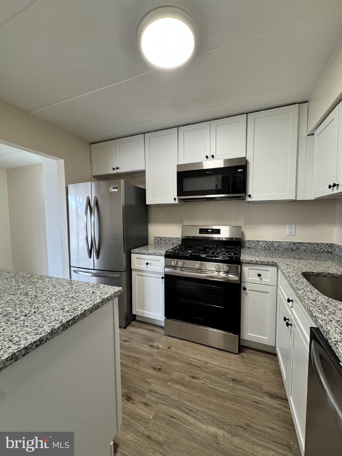 HUNTINGTON CLUB - Residential Lease