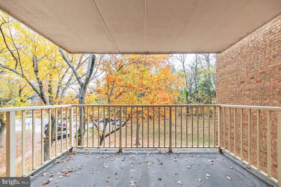 HUNTINGTON CLUB - Residential Lease