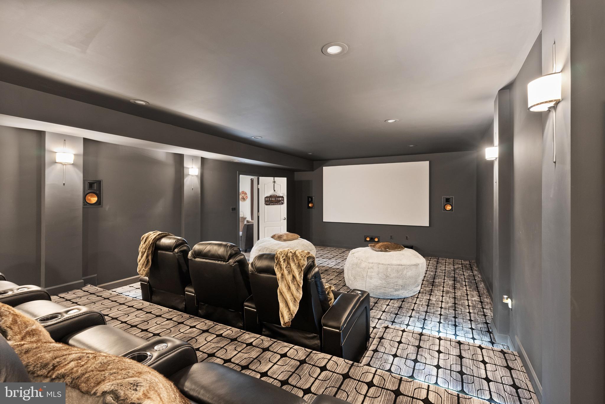 RIVER POINTE - Residential