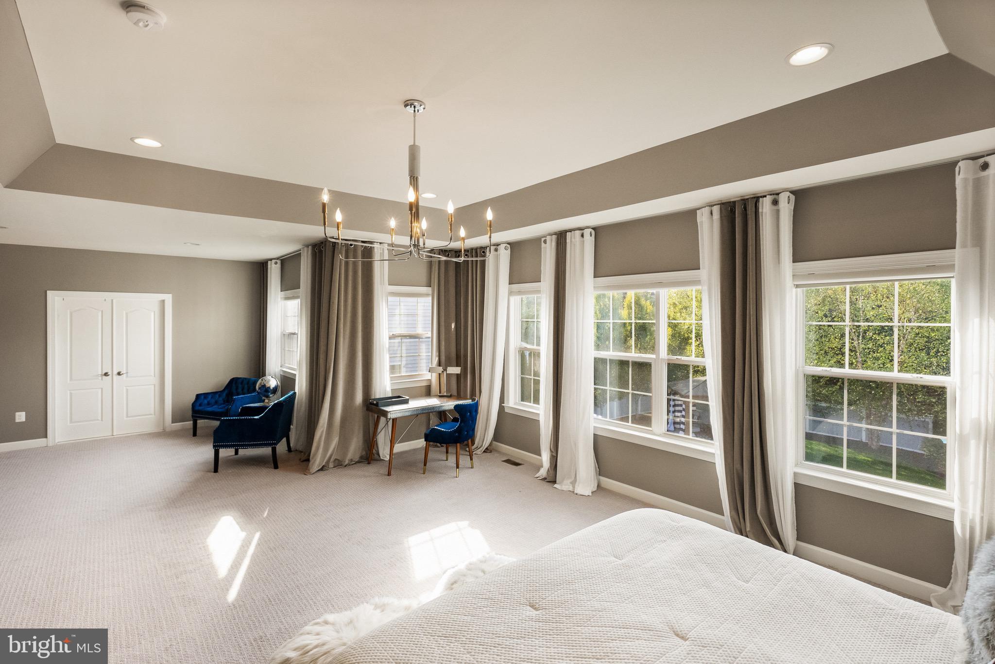 RIVER POINTE - Residential