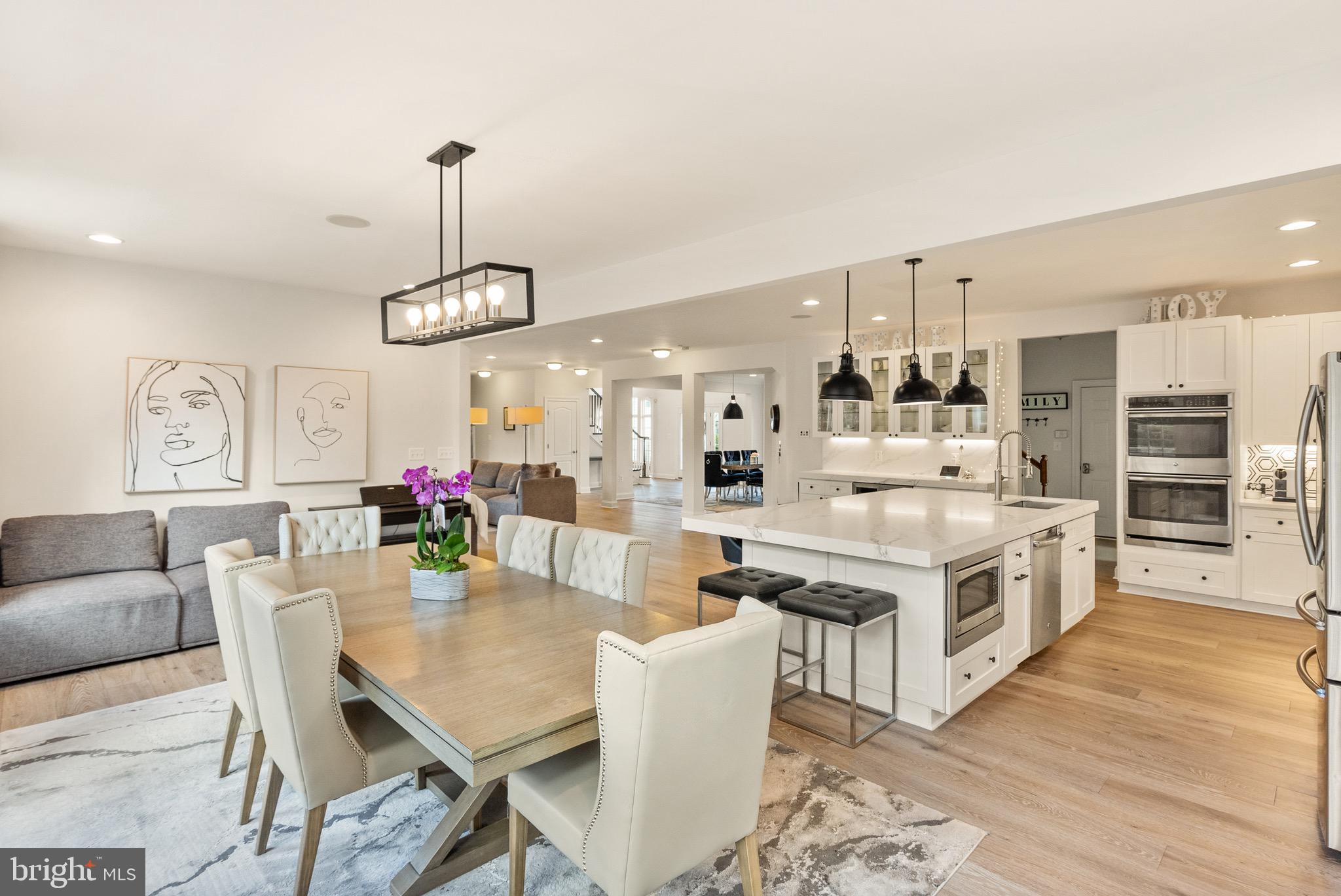 RIVER POINTE - Residential