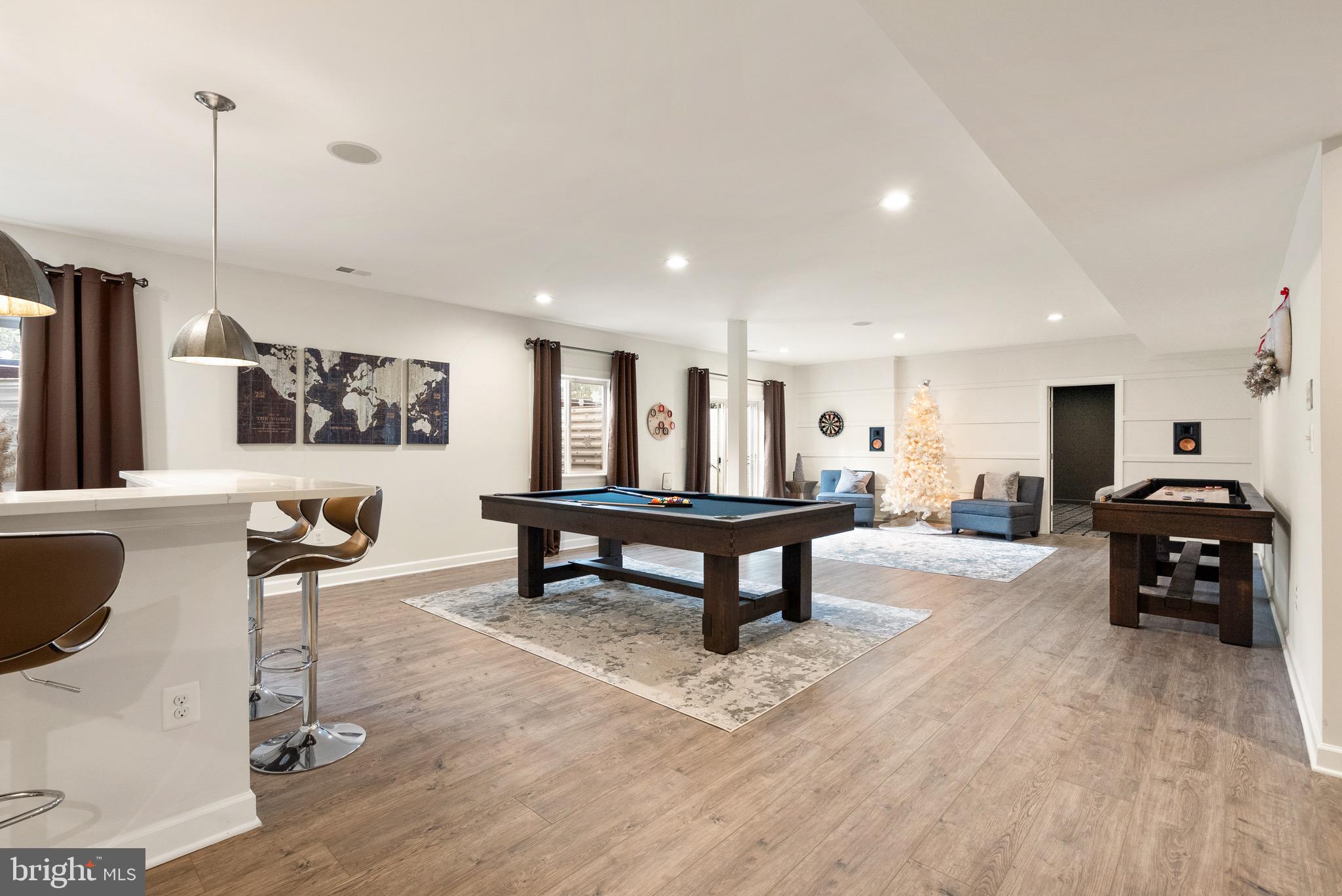 RIVER POINTE - Residential