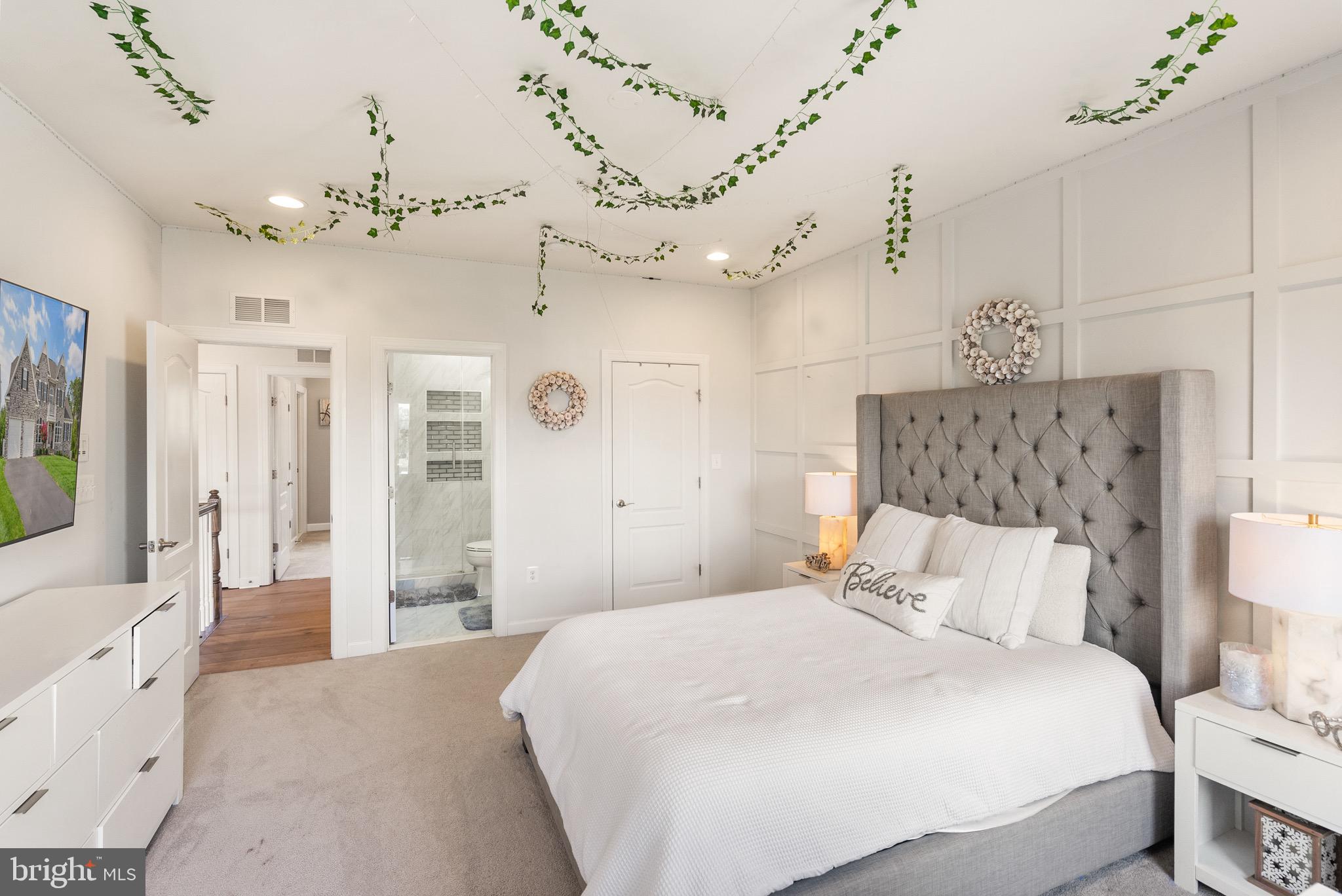 RIVER POINTE - Residential