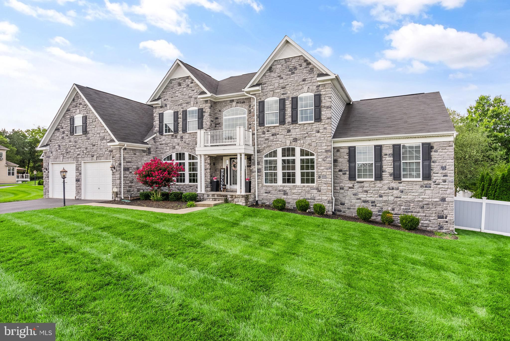 RIVER POINTE - Residential