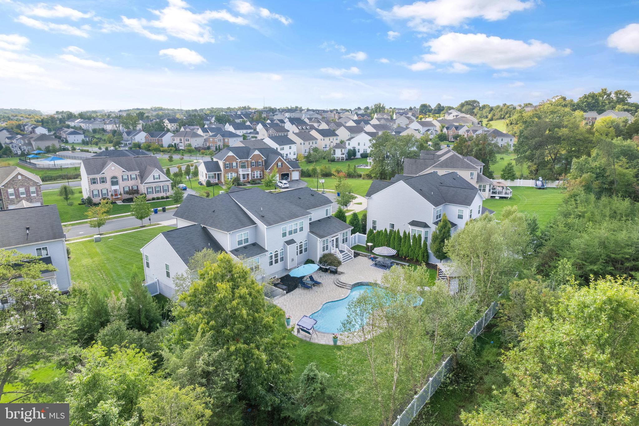 RIVER POINTE - Residential