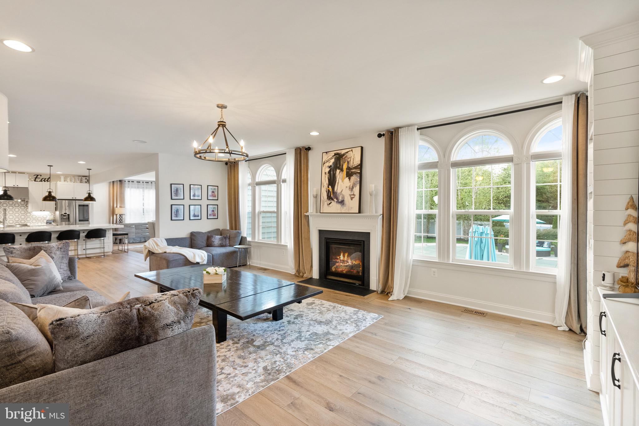 RIVER POINTE - Residential