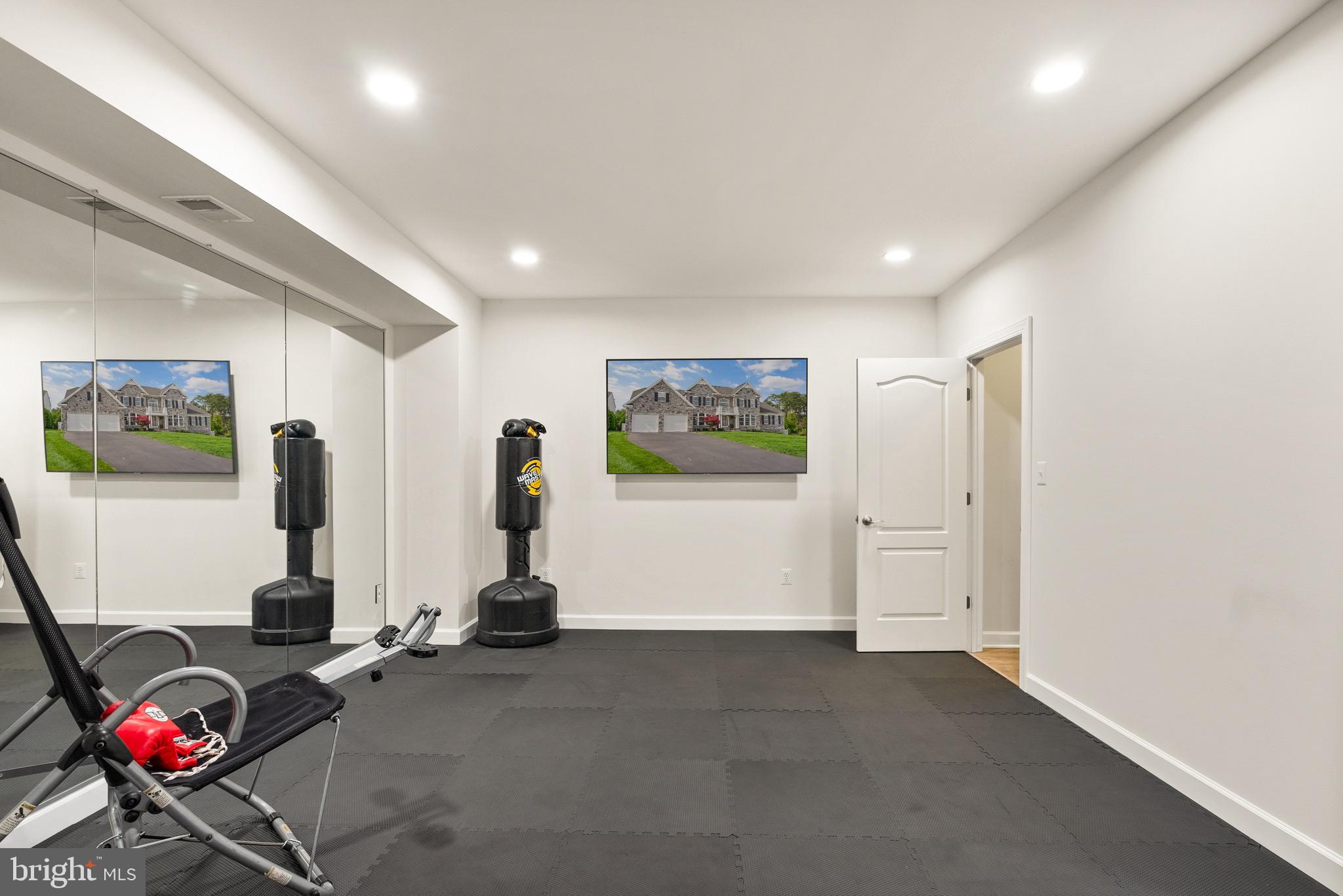 RIVER POINTE - Residential