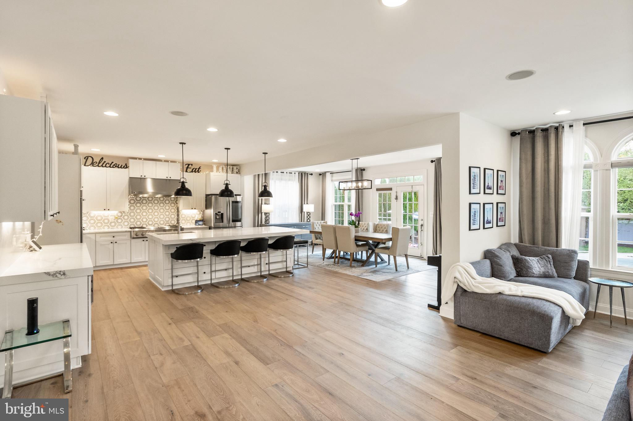 RIVER POINTE - Residential