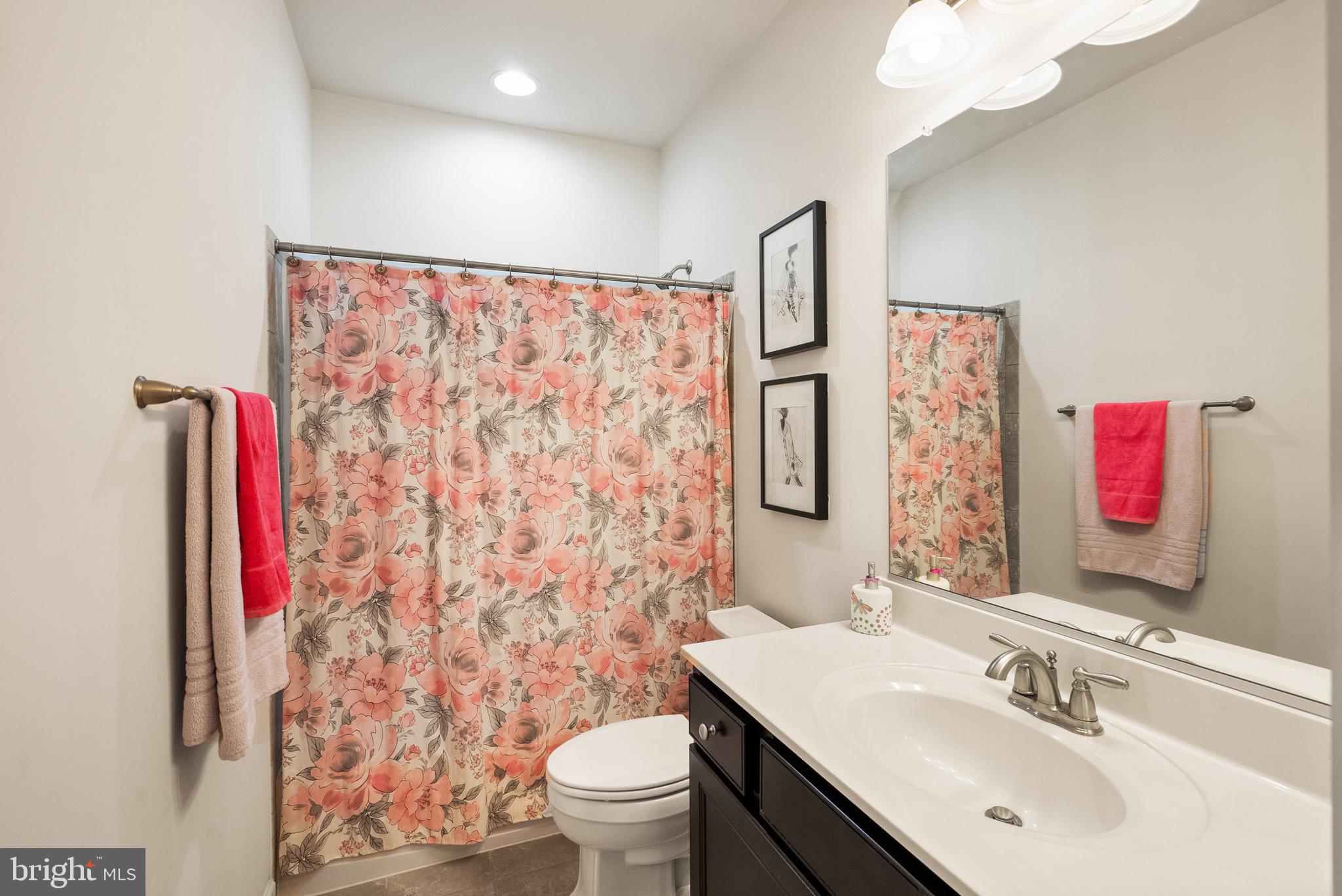 RIVER POINTE - Residential