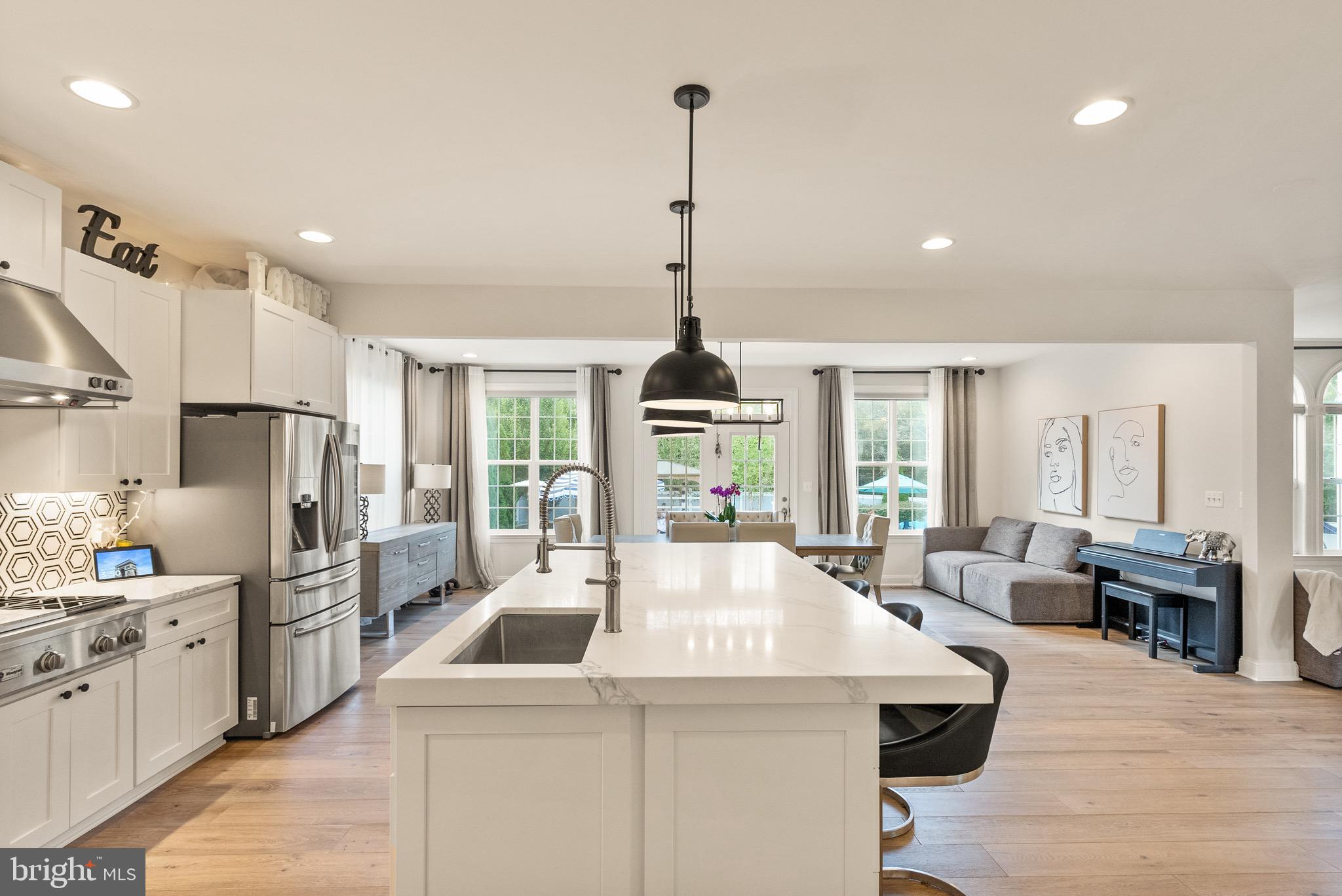 RIVER POINTE - Residential