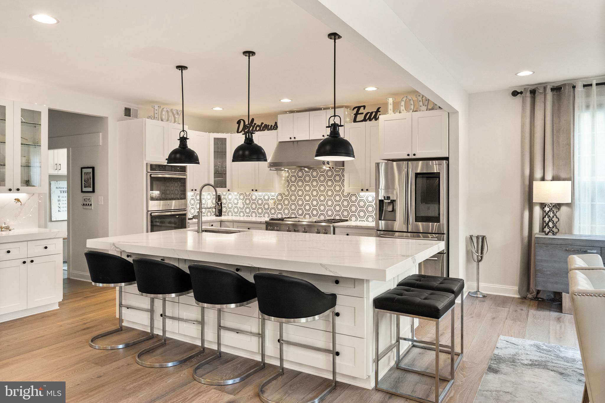 RIVER POINTE - Residential