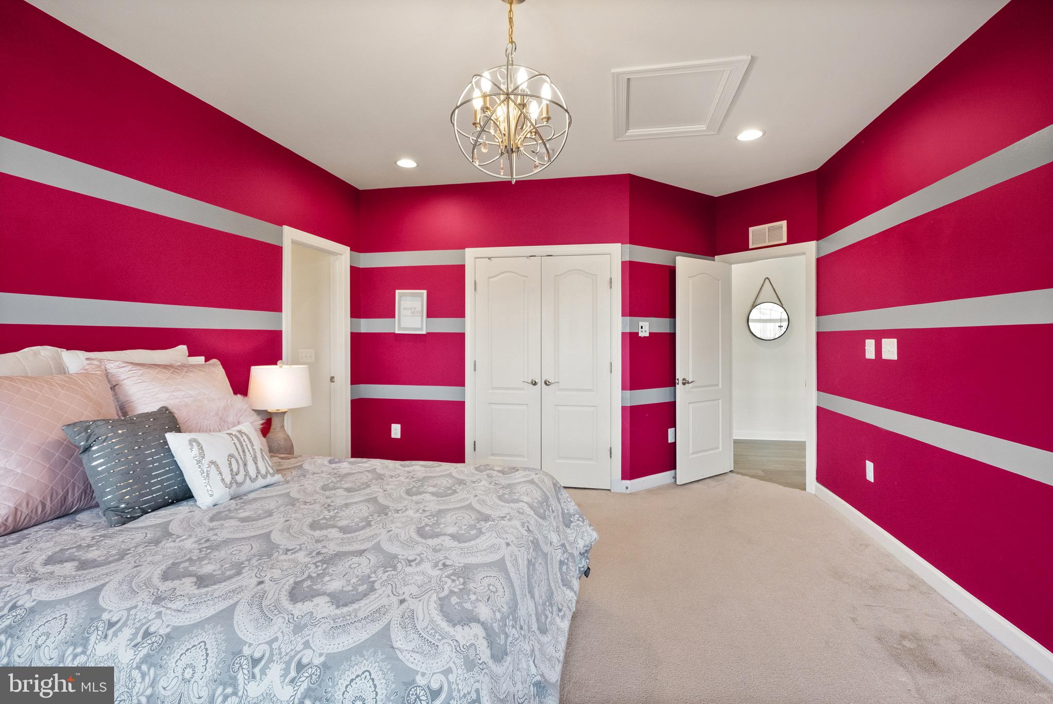 RIVER POINTE - Residential