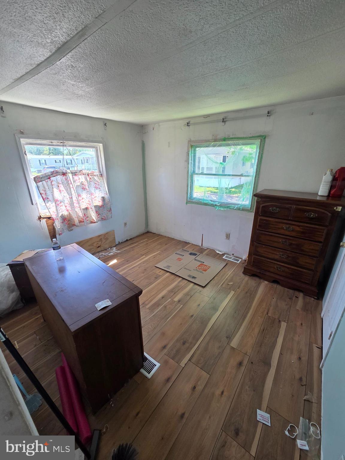 PENNWOOD CROSSING - Residential