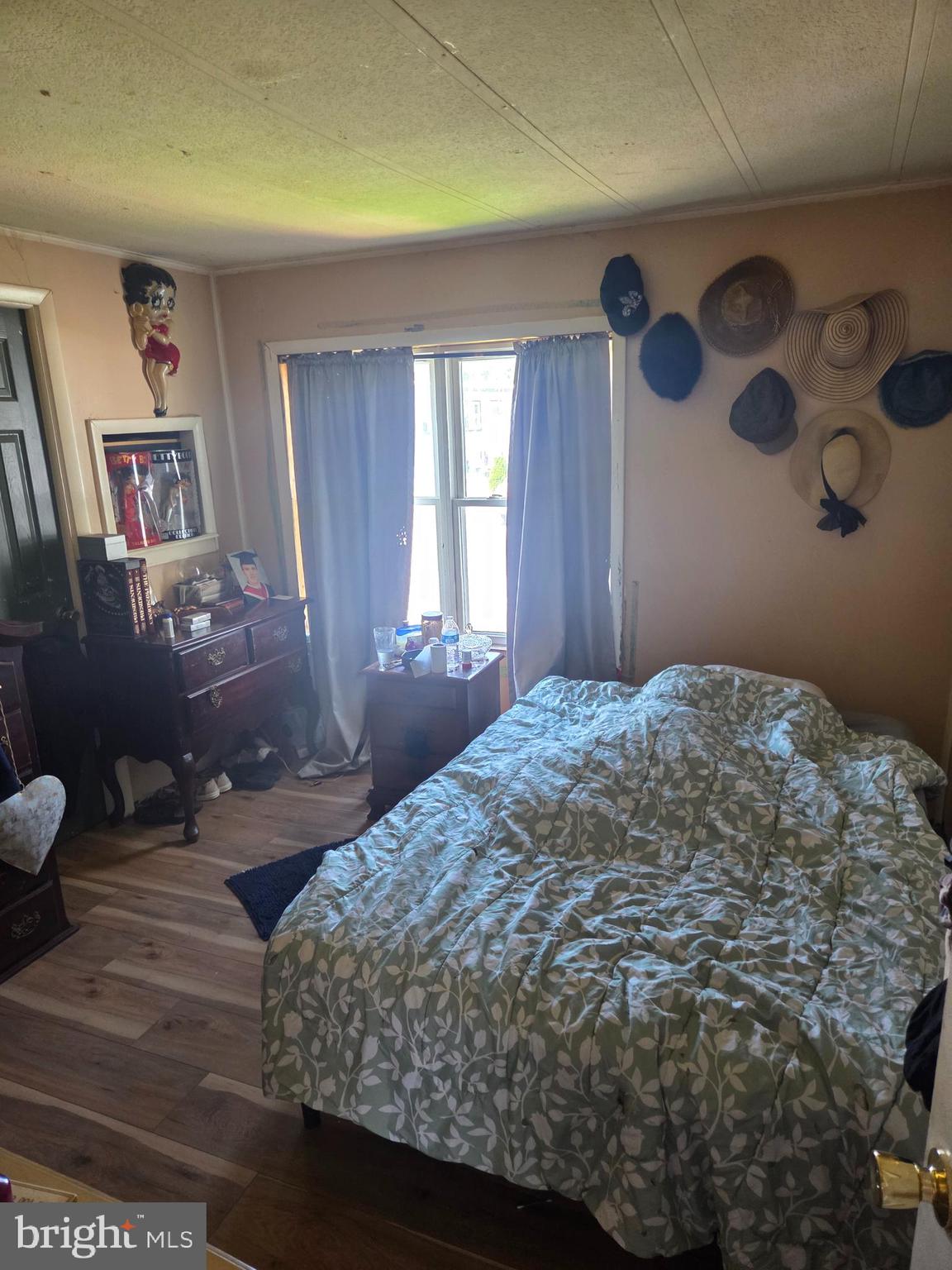 PENNWOOD CROSSING - Residential