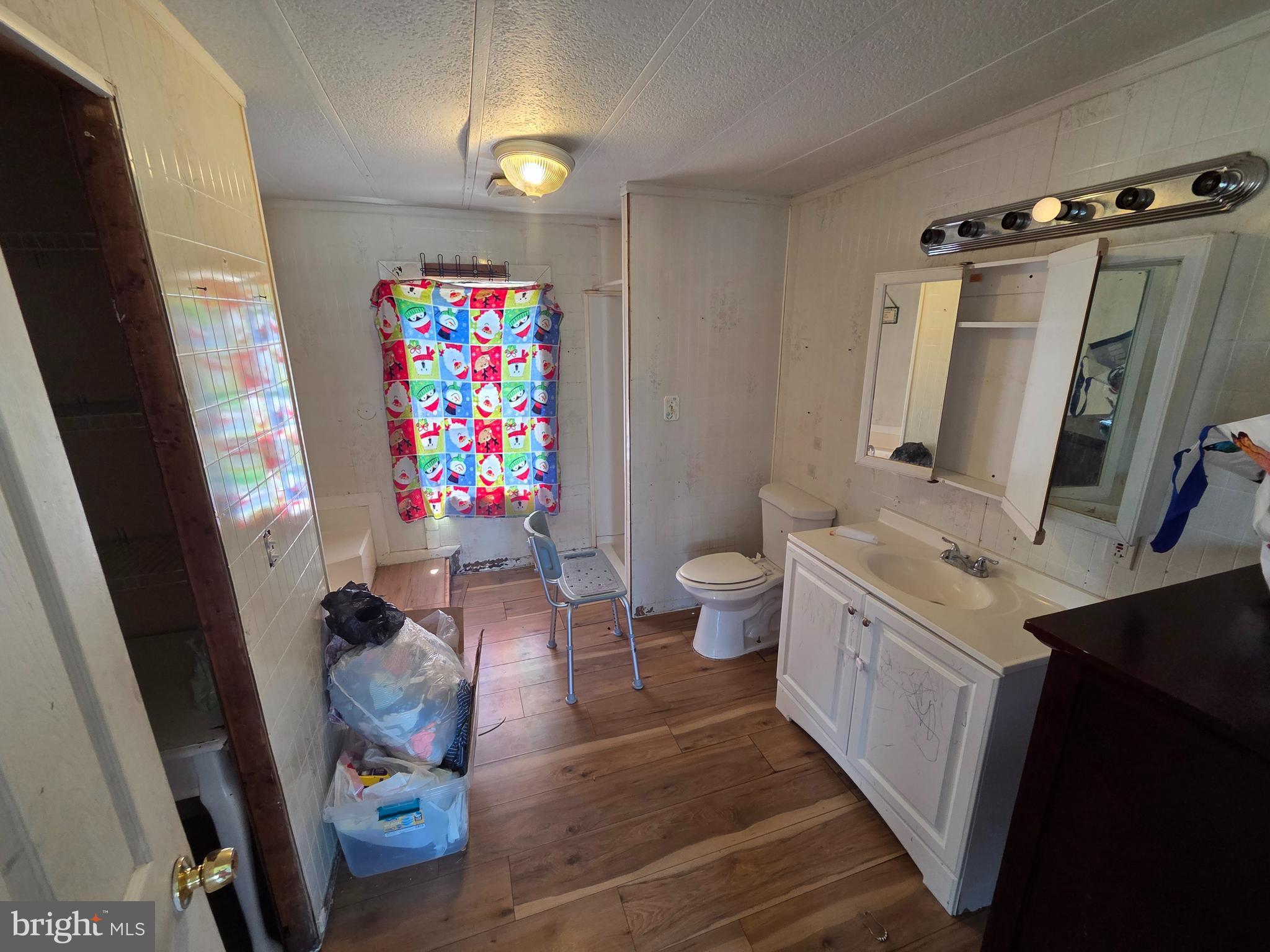 PENNWOOD CROSSING - Residential