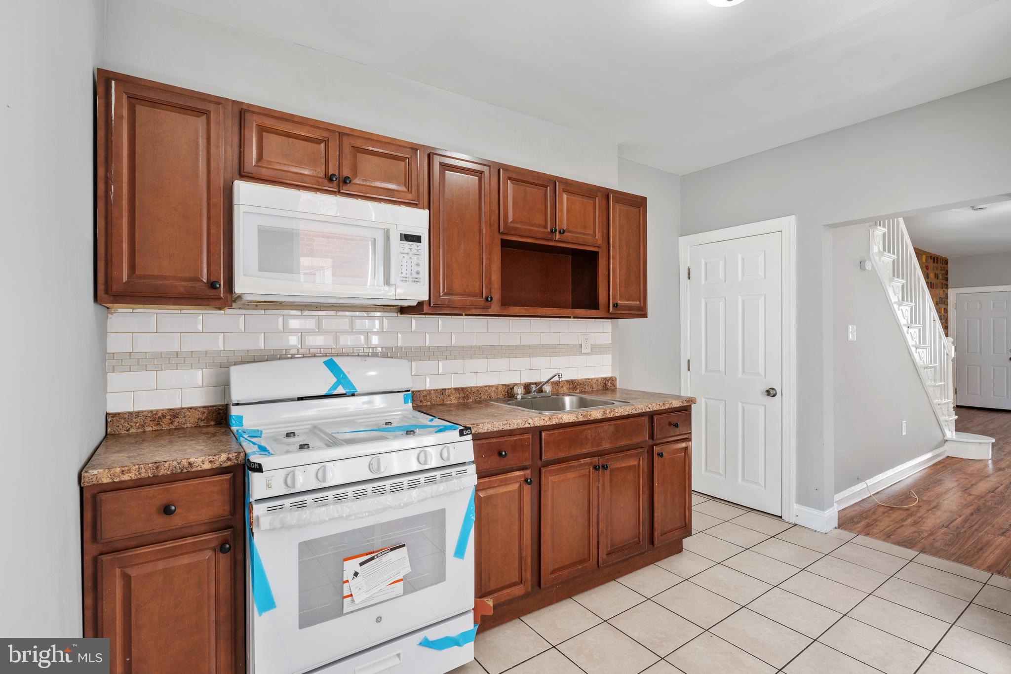 KENSINGTON - Residential