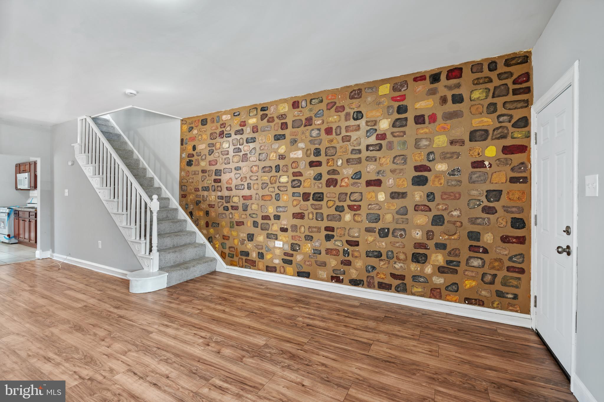 KENSINGTON - Residential