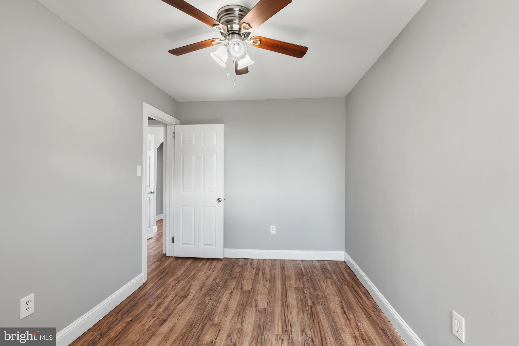 KENSINGTON - Residential