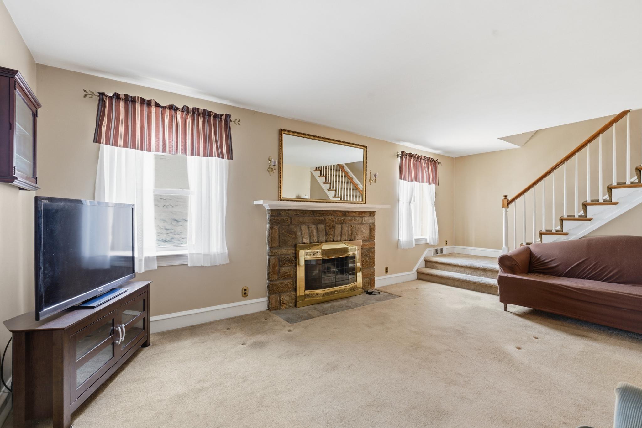 DREXEL HILL - Residential