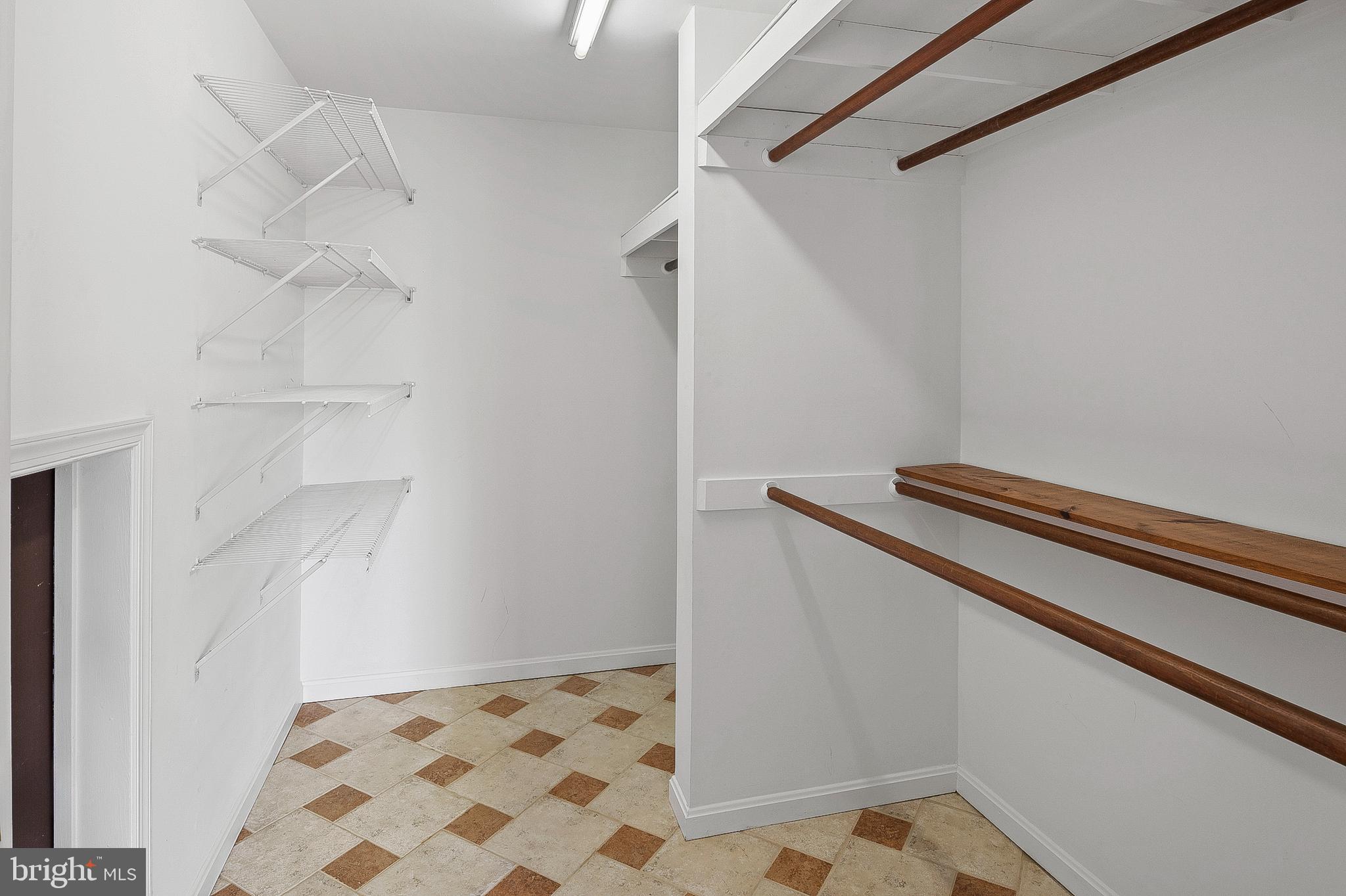 BROWNS WOODS - Residential