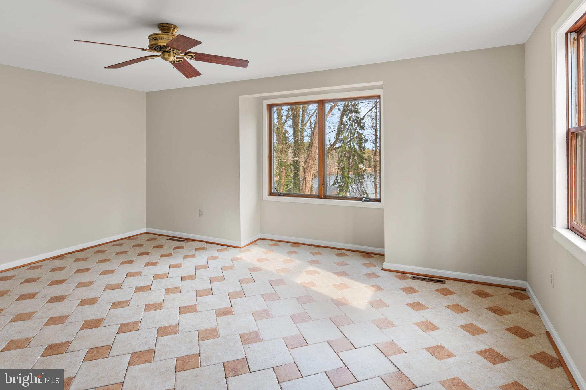 BROWNS WOODS - Residential