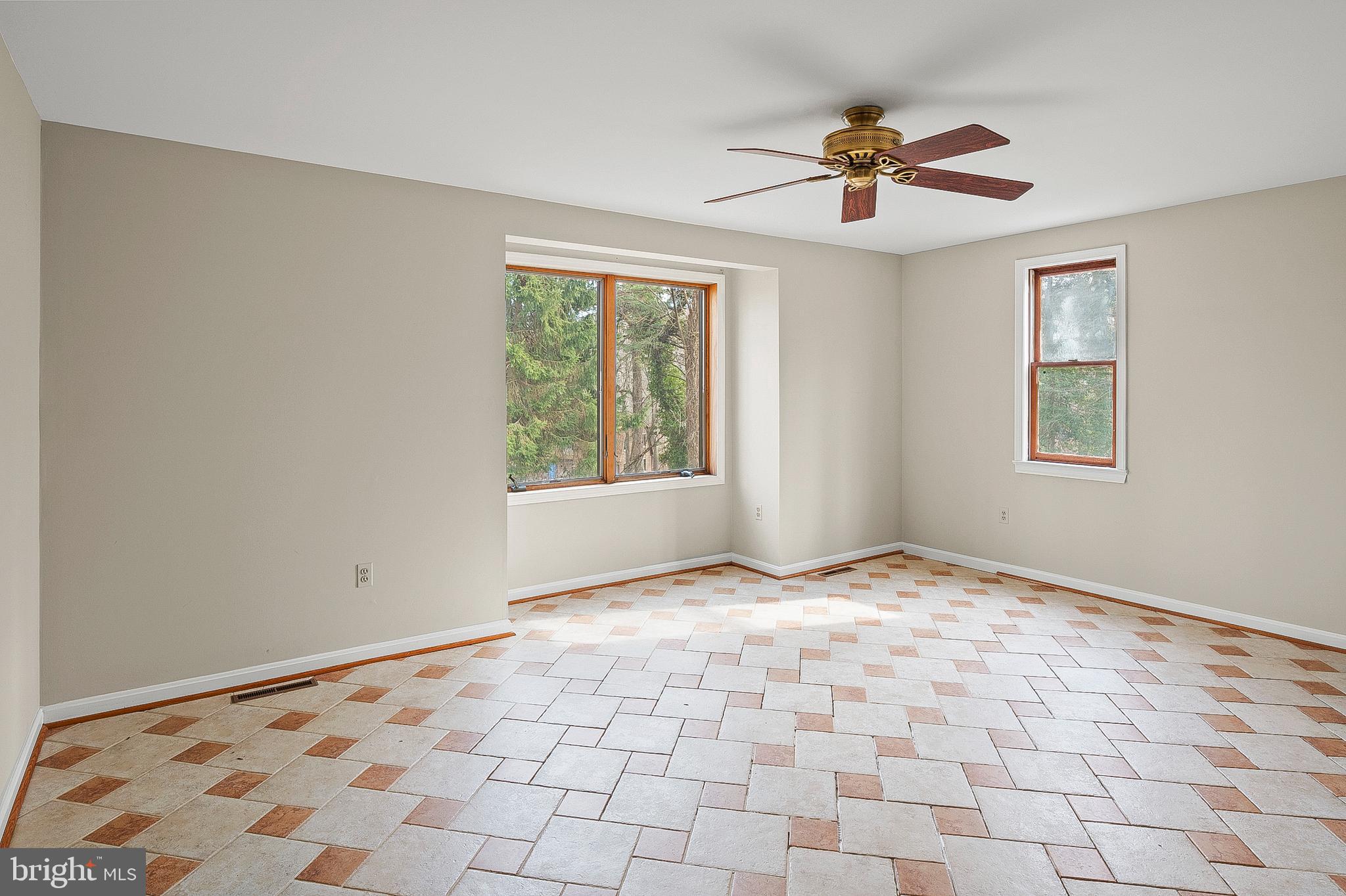 BROWNS WOODS - Residential