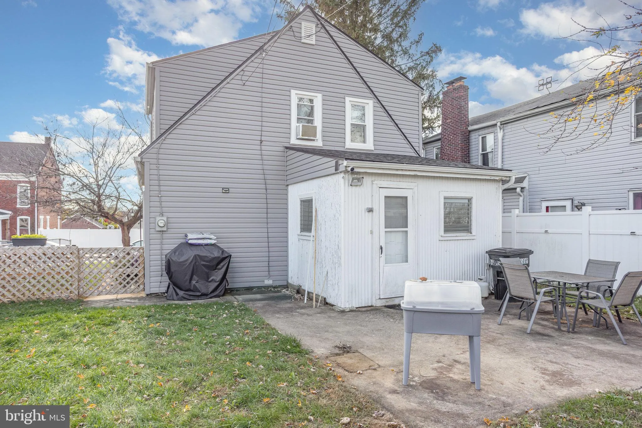 York, Pennsylvania 17404, United States, 2 Bedrooms Bedrooms, ,1 BathroomBathrooms,Residential,Active,244004