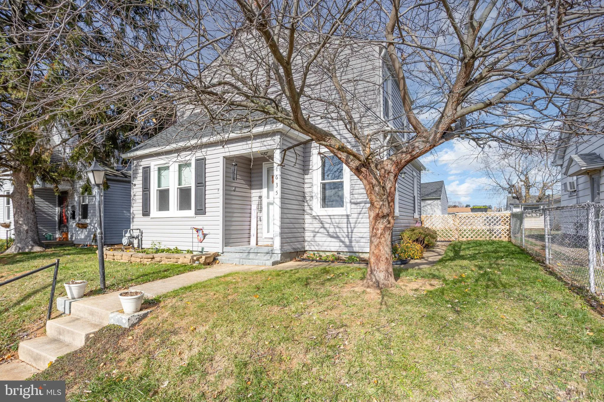 York, Pennsylvania 17404, United States, 2 Bedrooms Bedrooms, ,1 BathroomBathrooms,Residential,Active,244004