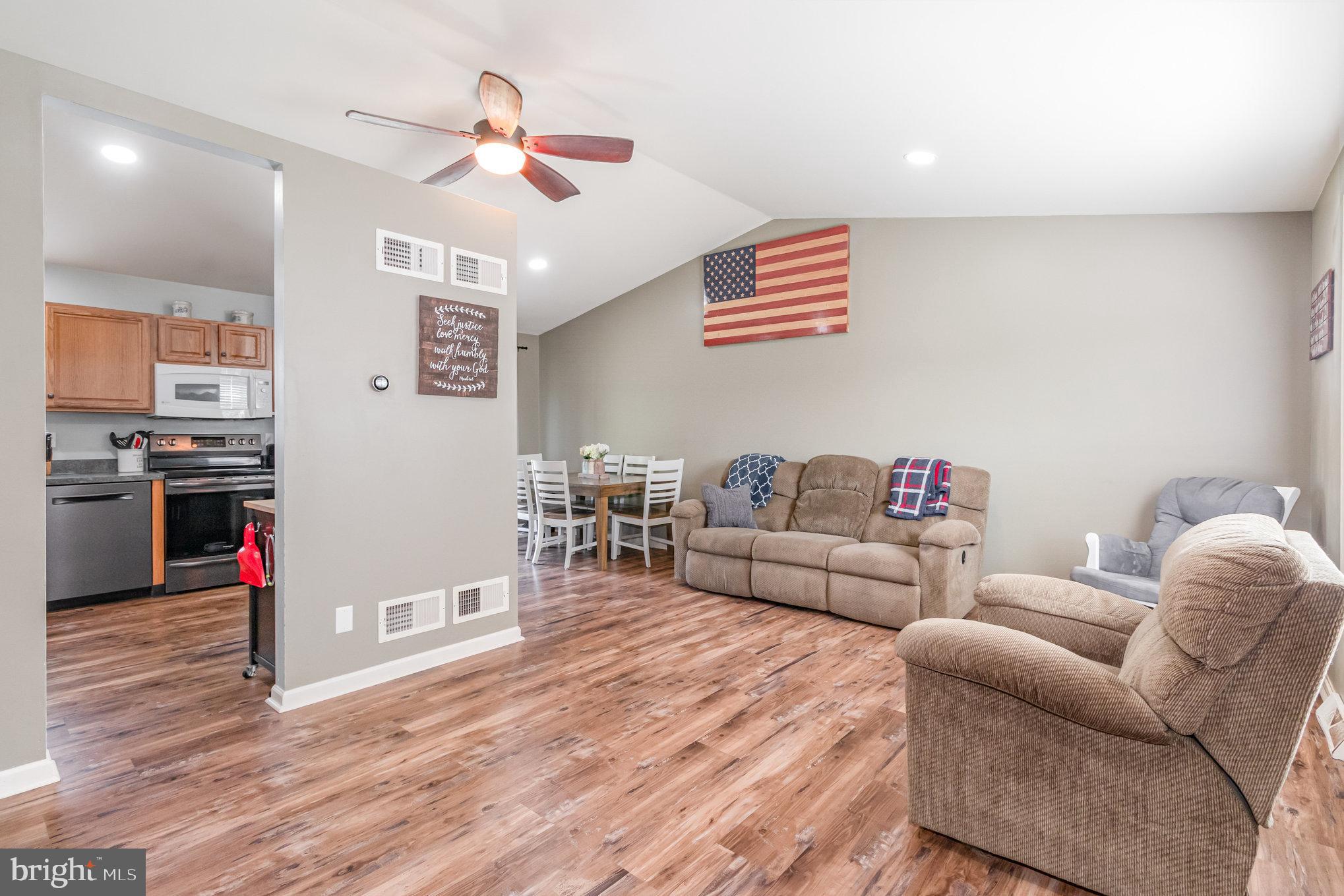 111 SKIPJACK WAY