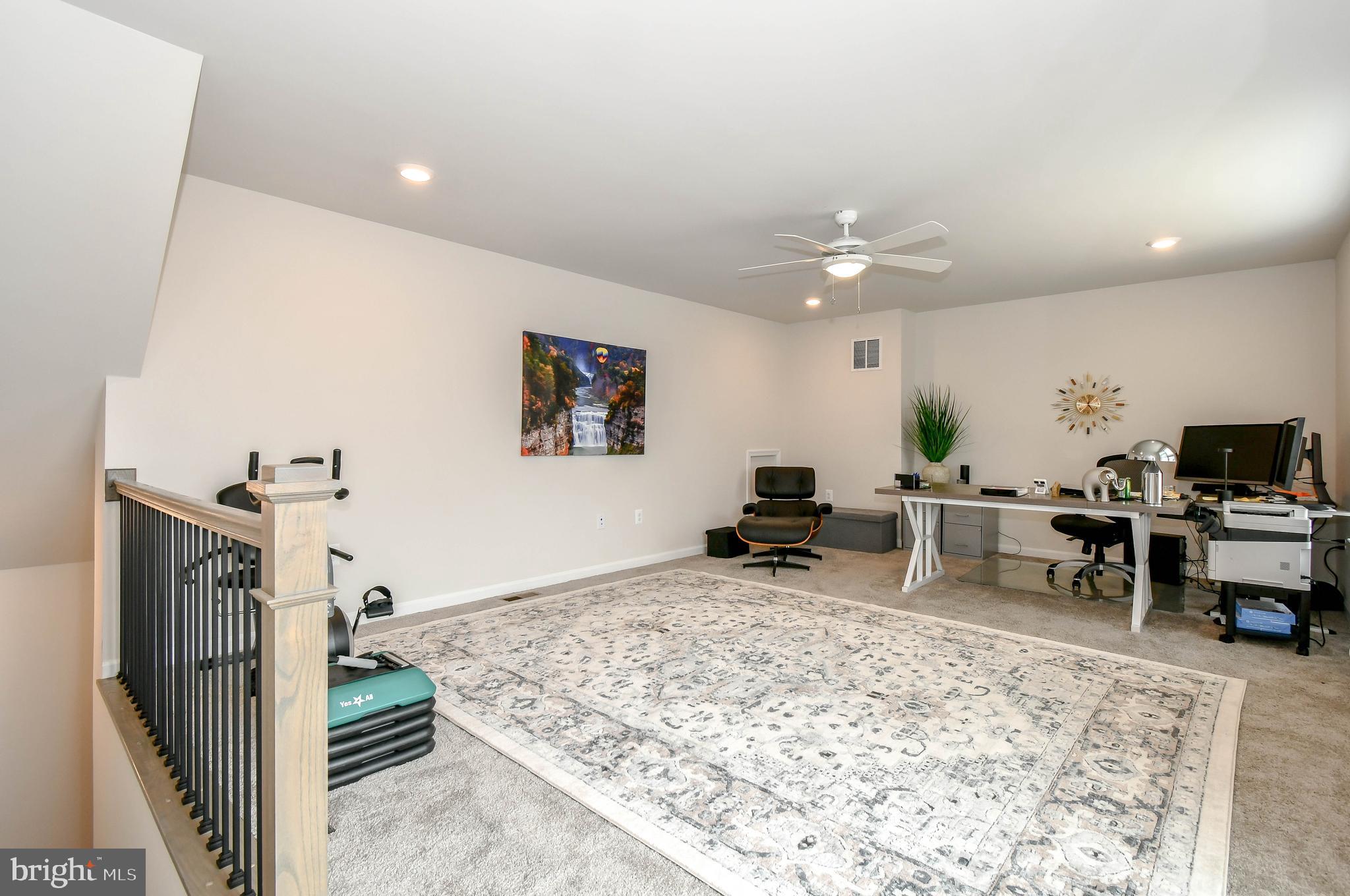 EAST QUARTER - Residential