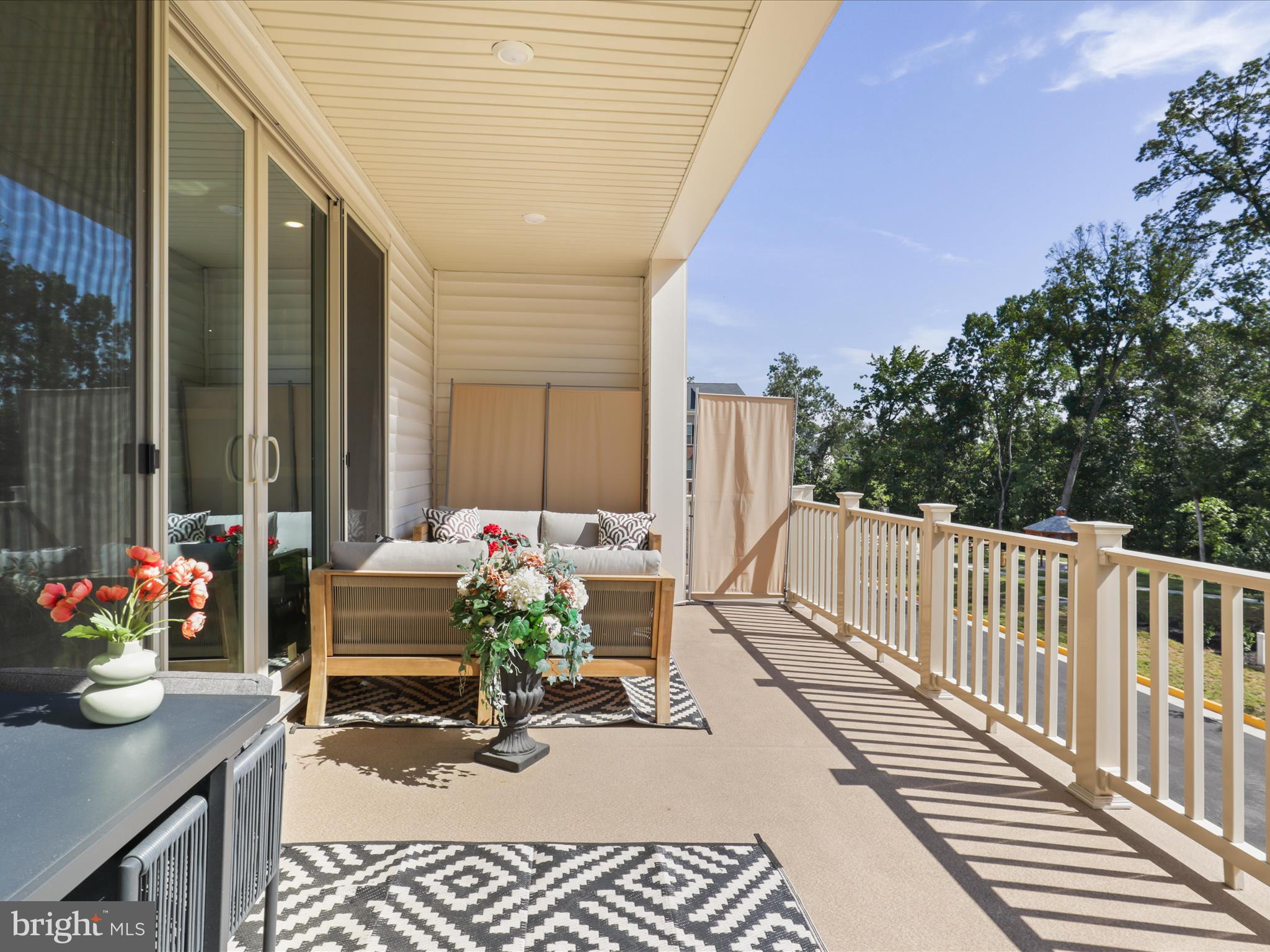 EAST QUARTER - Residential