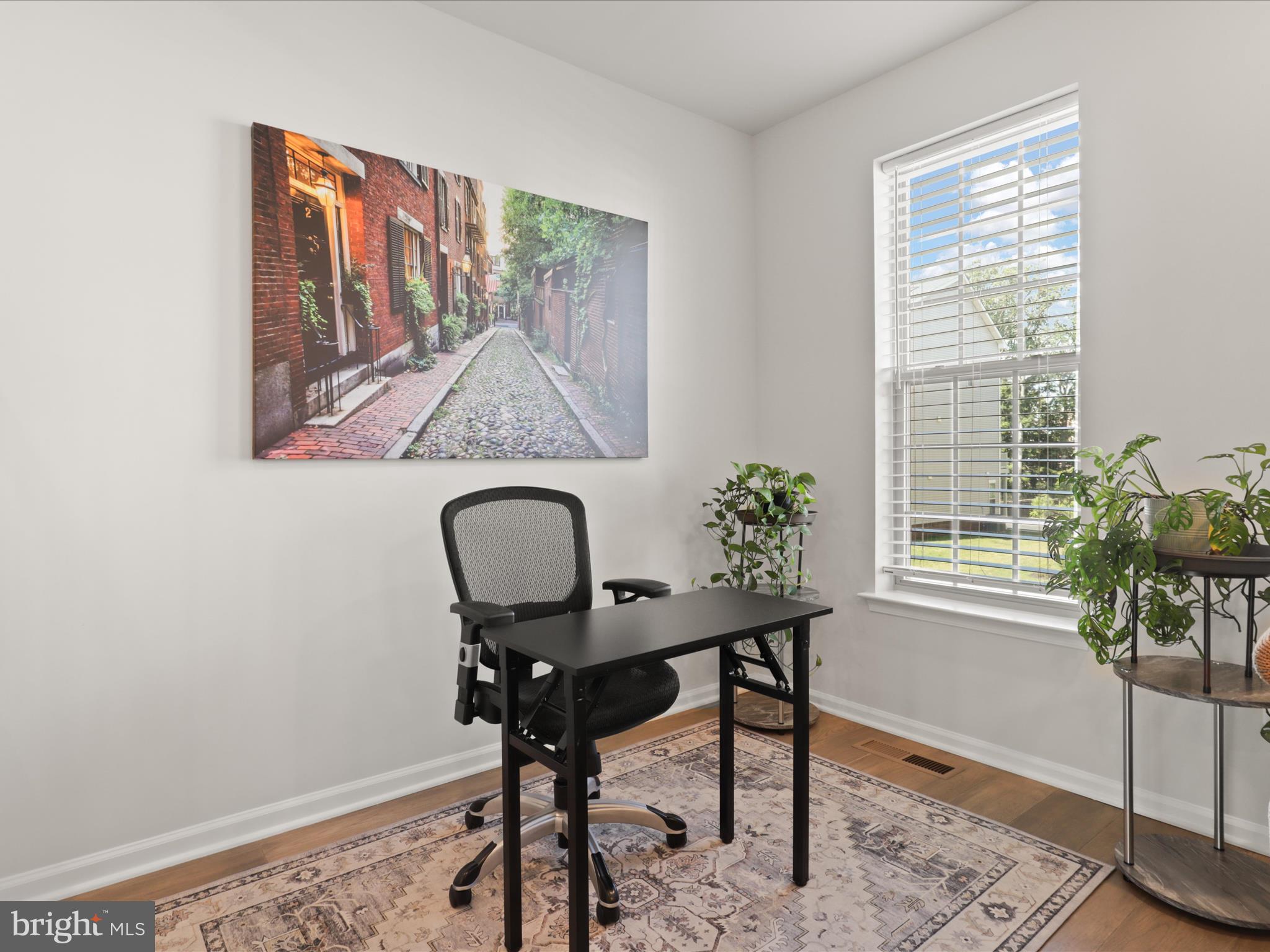 EAST QUARTER - Residential