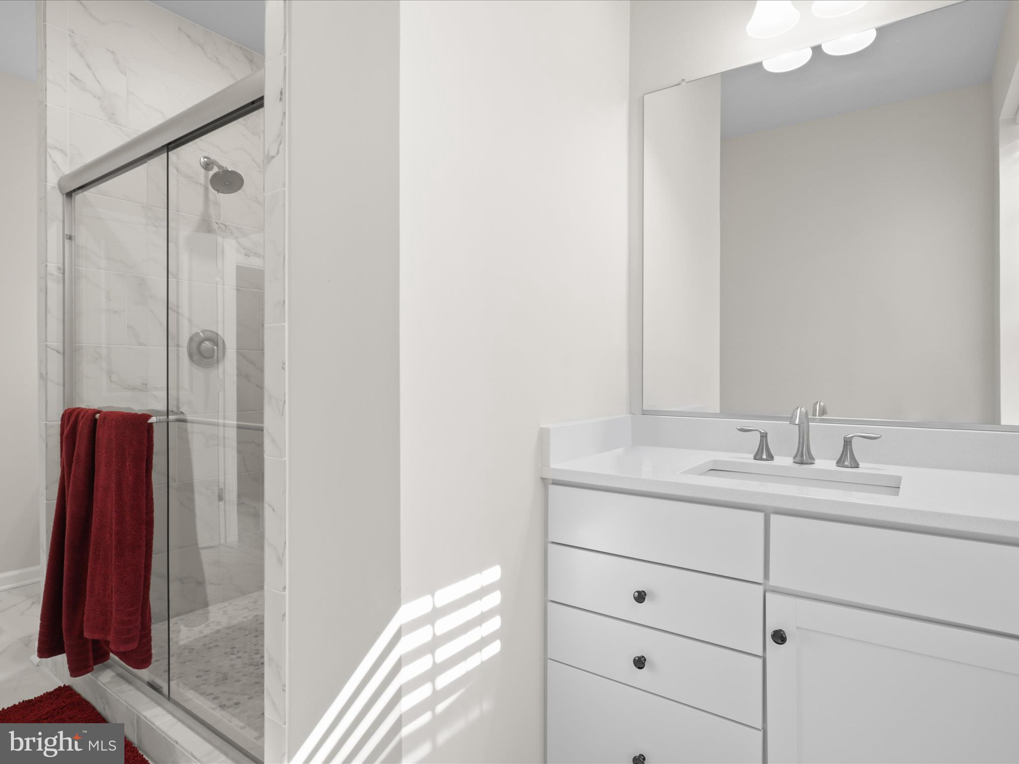 EAST QUARTER - Residential