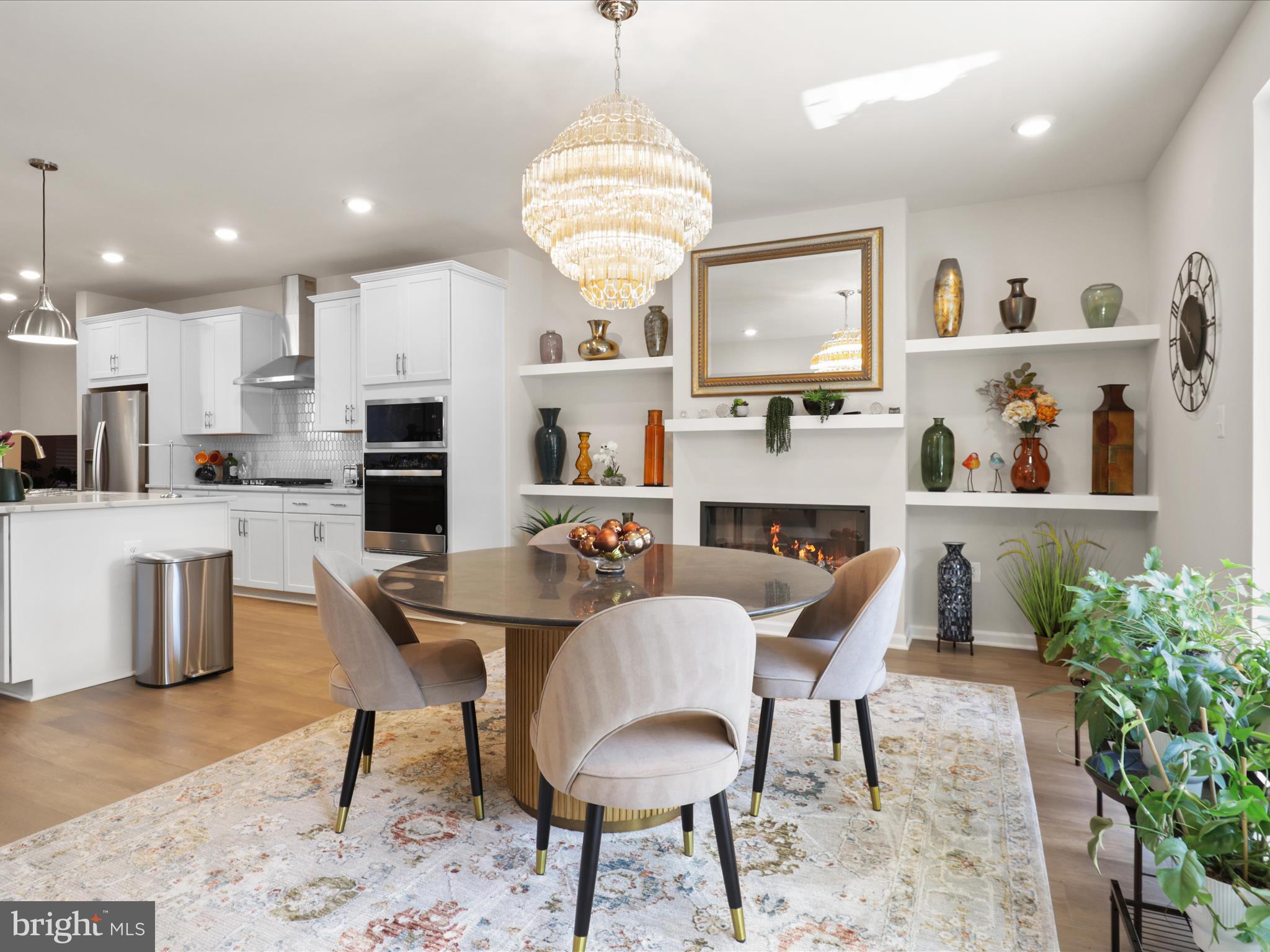 EAST QUARTER - Residential